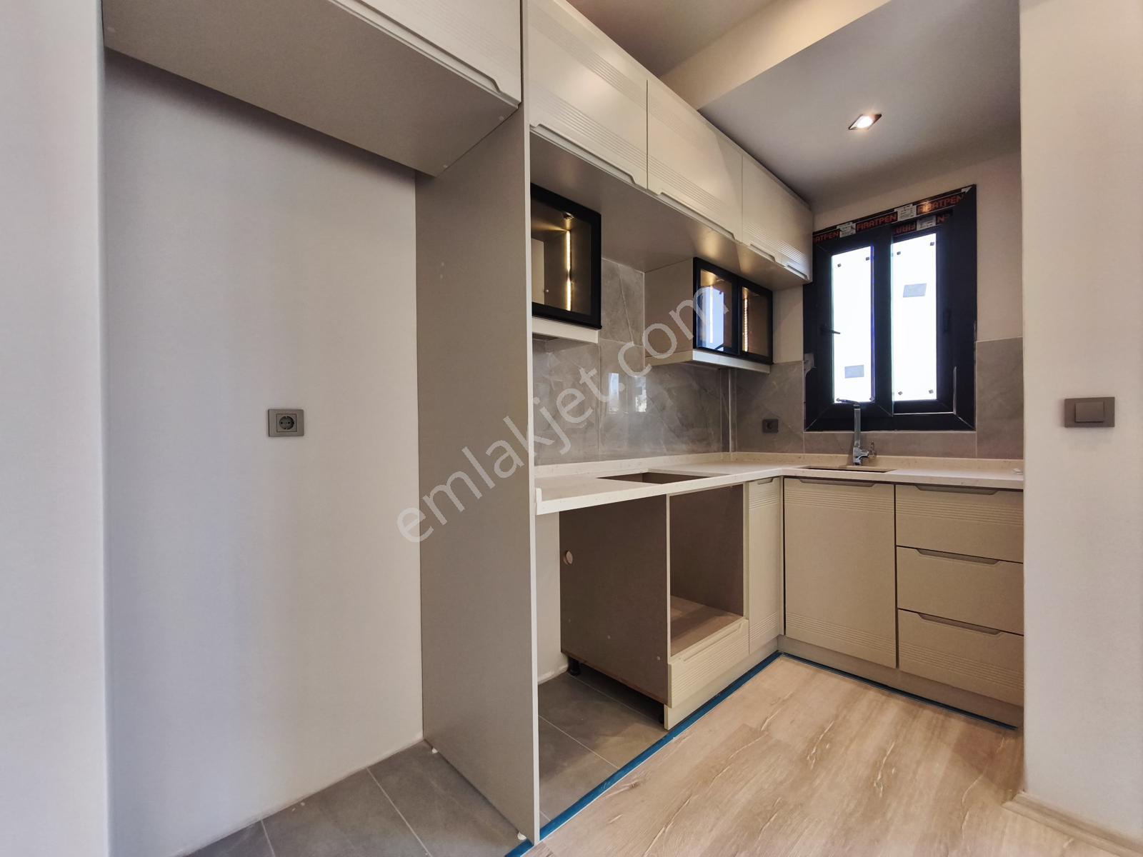 Üstünkent'ten Kuyuluk'ta Modern Projede 1+1 Satılık Sıfır Daire - Görsel 6