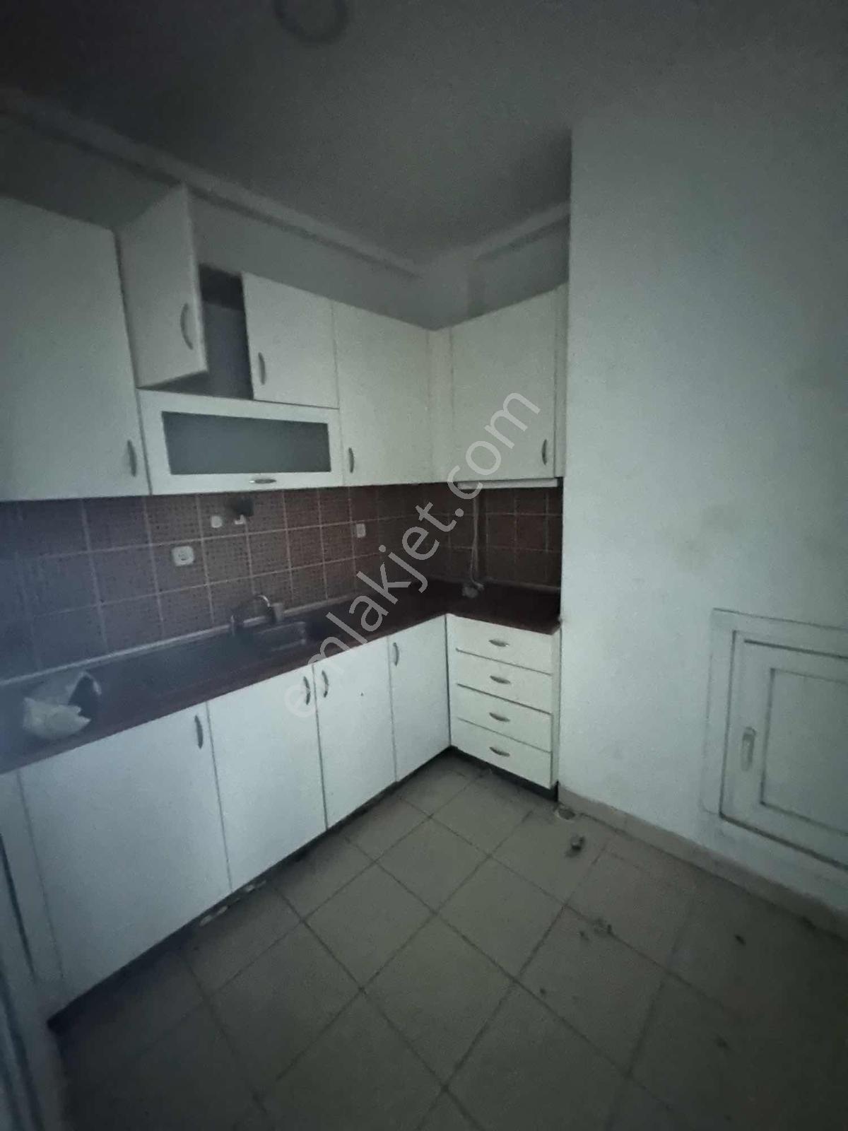 İkitelli Osb De 3+1 Yapılı Ofis 110 M2 - Görsel 2