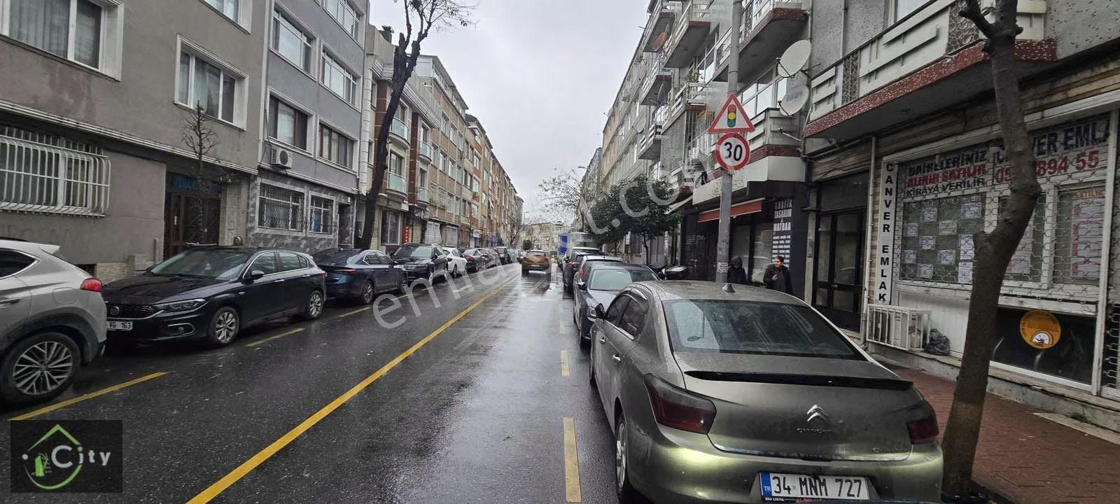 Ahmet Vefikpaşa Cadde Üzerinde Üç Katlı İşyerine Kiralık - Görsel 19