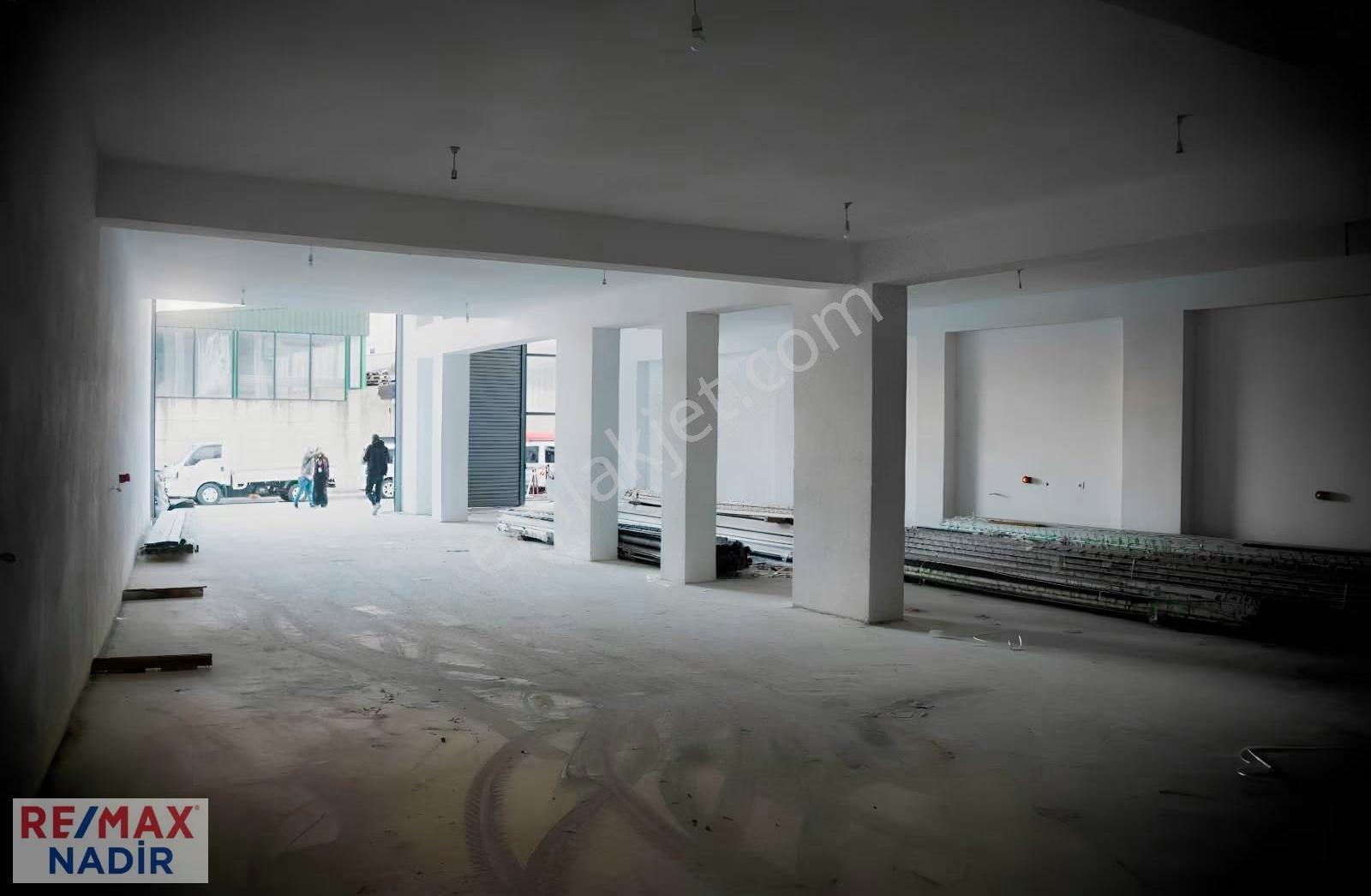 Sanayide 400 M² Asma Katlı Geniş Cepheli Acil Satılık İşyeri - Görsel 5