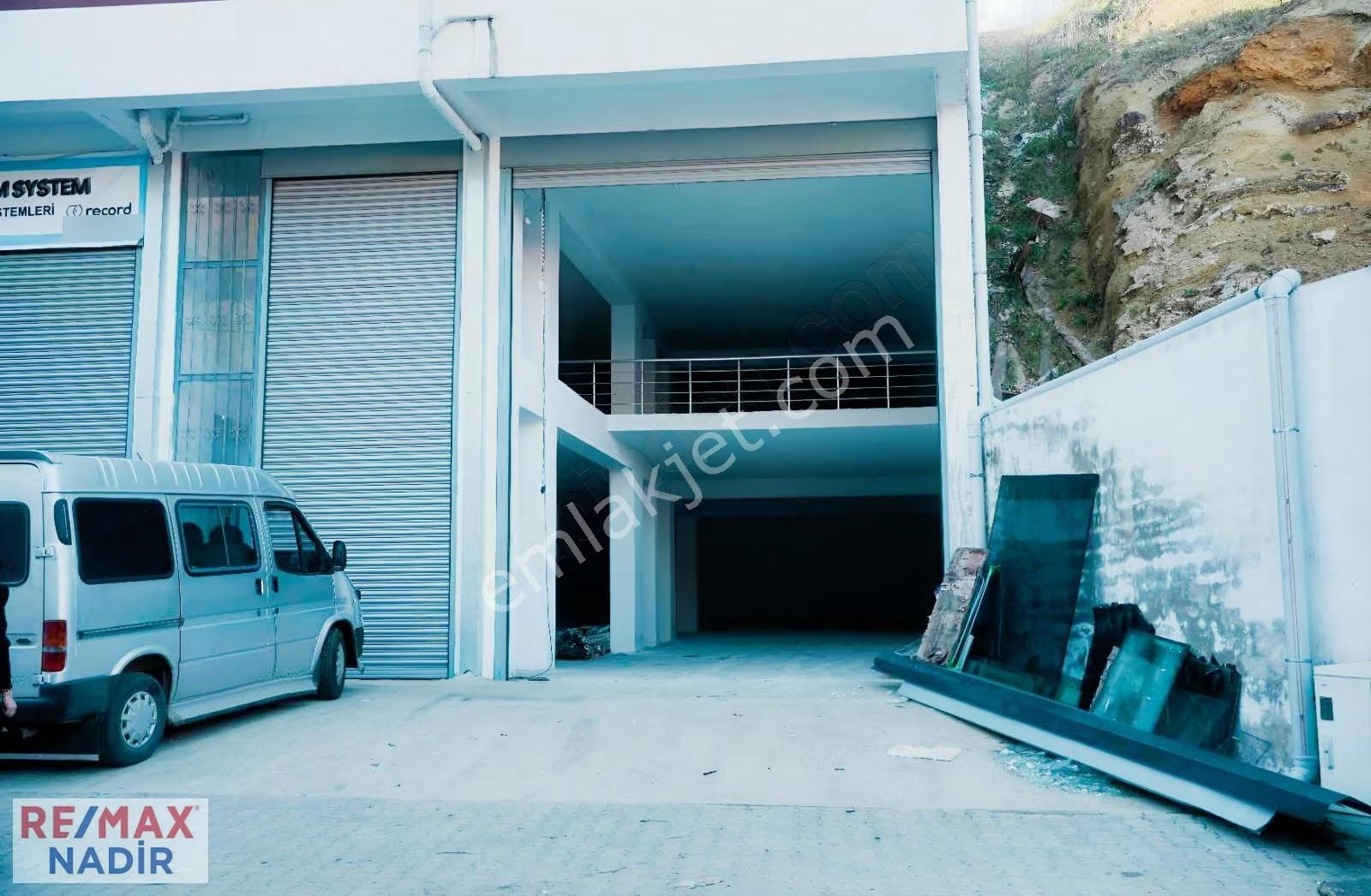 Sanayide 400 M² Asma Katlı Geniş Cepheli Acil Satılık İşyeri - Görsel 8