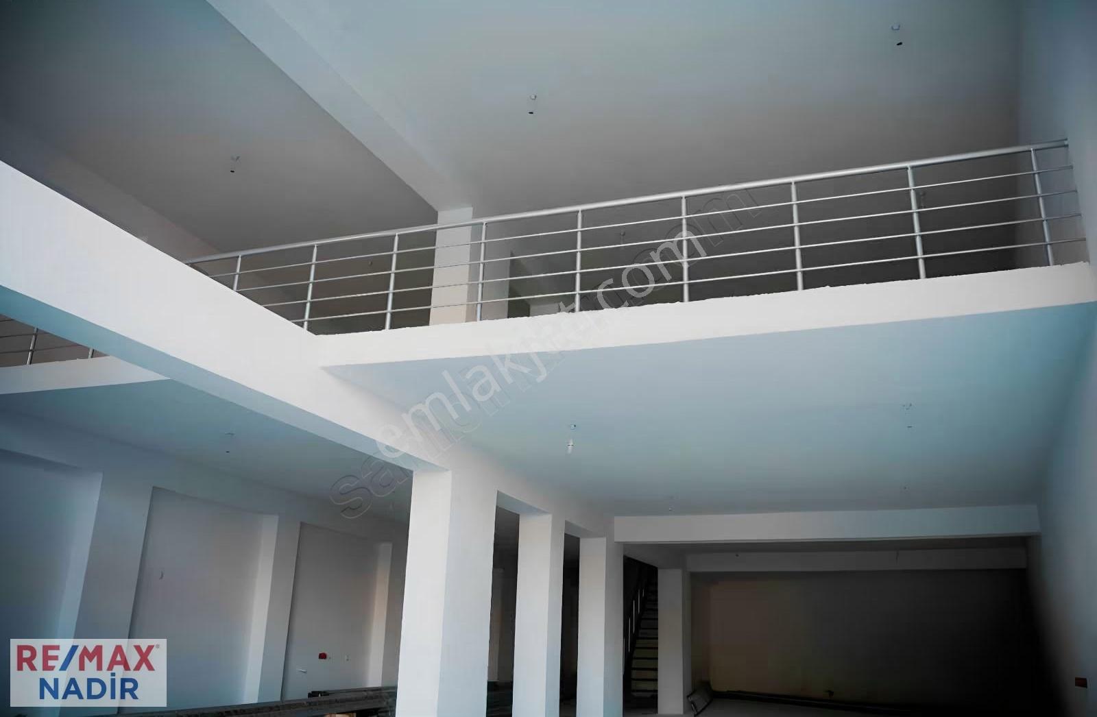 Sanayide 400 M² Asma Katlı Geniş Cepheli Acil Satılık İşyeri - Görsel 10