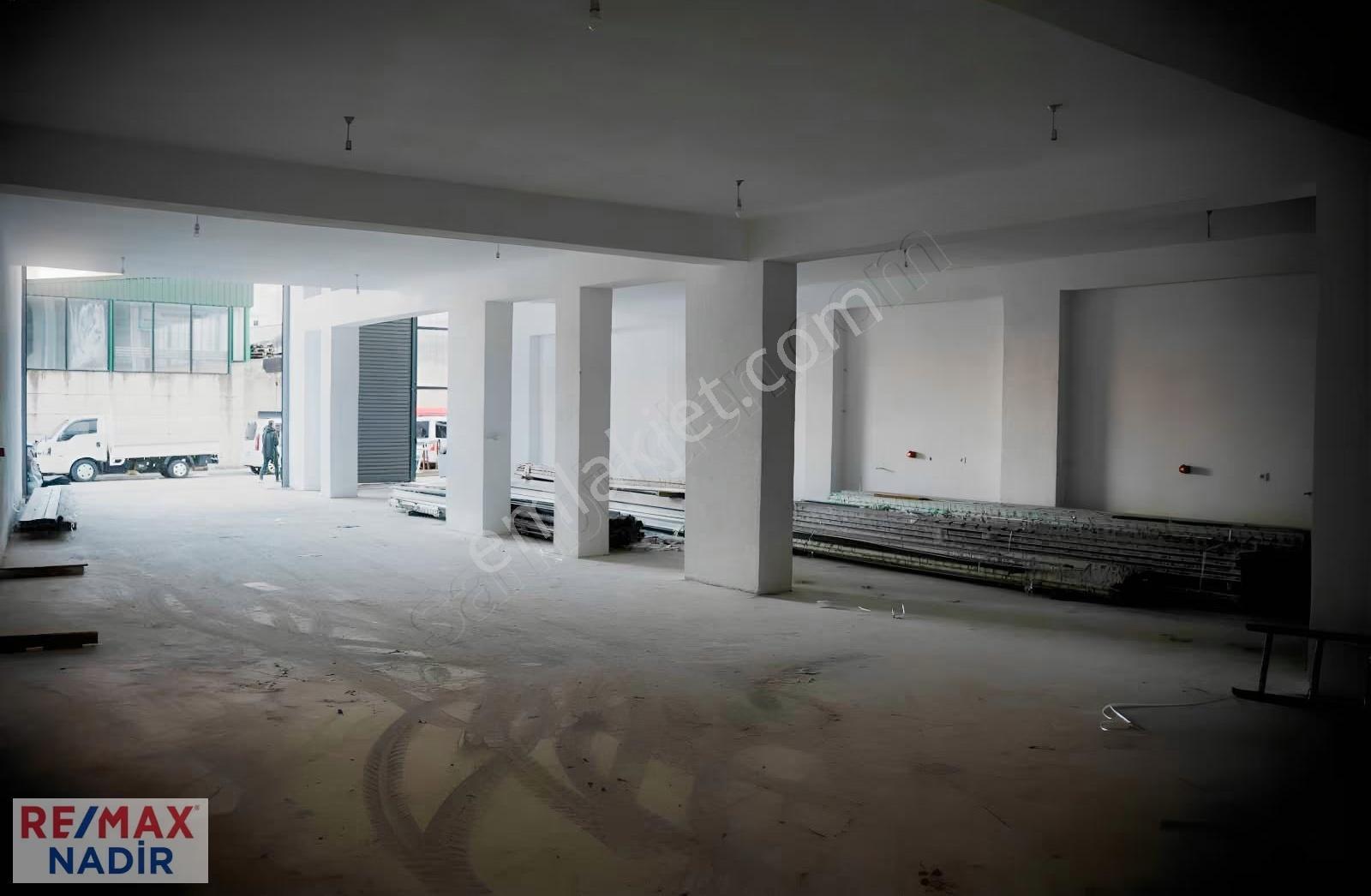 Sanayide 400 M² Asma Katlı Geniş Cepheli Acil Satılık İşyeri - Görsel 4