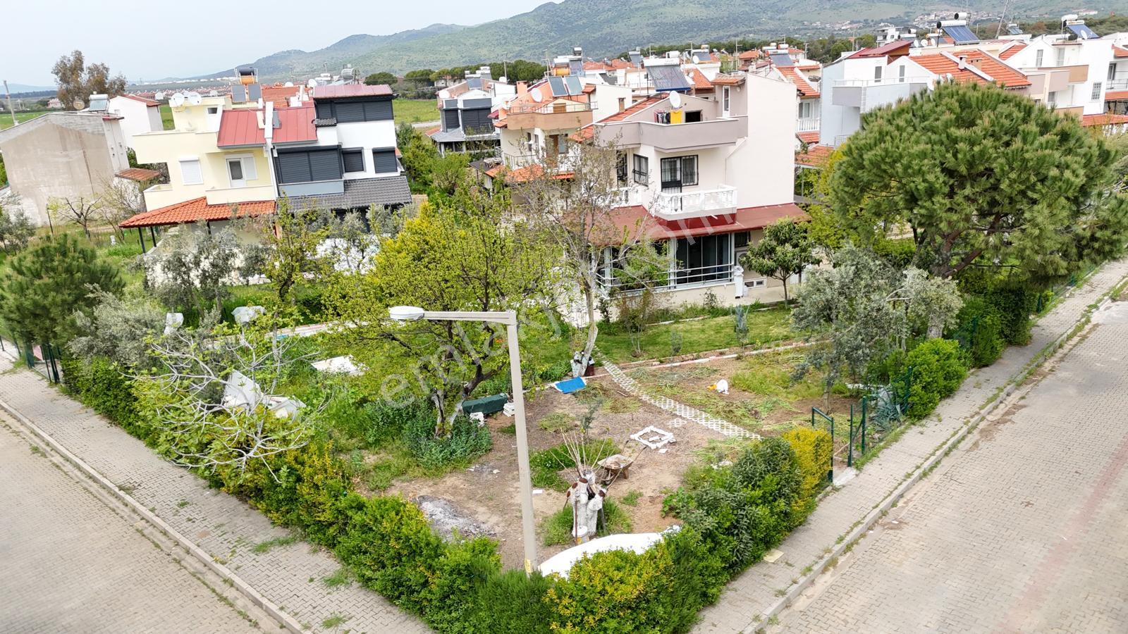 İzmir Dikili Salihleraltında Satılık 3+1 Köşe Villa - Görsel 4
