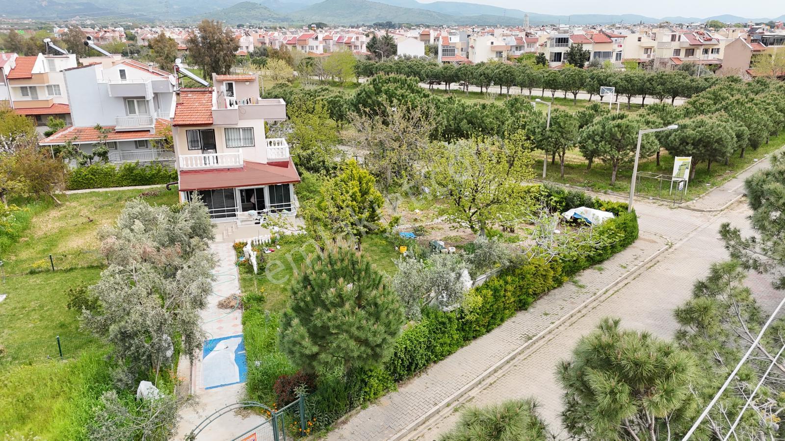 İzmir Dikili Salihleraltında Satılık 3+1 Köşe Villa - Görsel 18