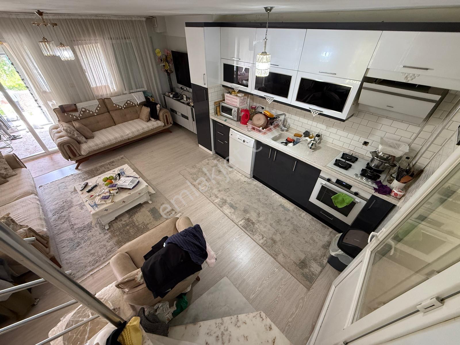 İzmir Dikili Salihleraltında Satılık 3+1 Köşe Villa - Görsel 13