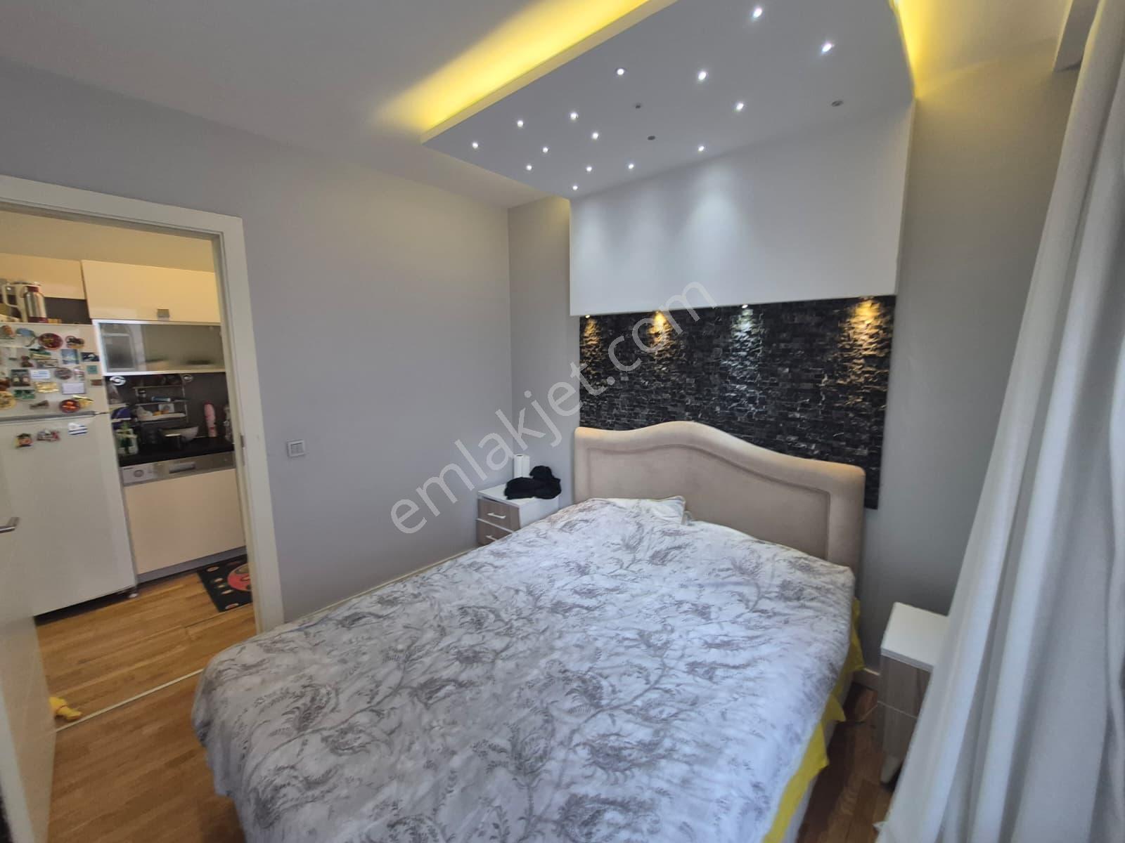 Şişli, Ferıloft Sitesi Satılık, Havuzlu, Otoparklı Ara Kat 2+1 Daire - Görsel 17