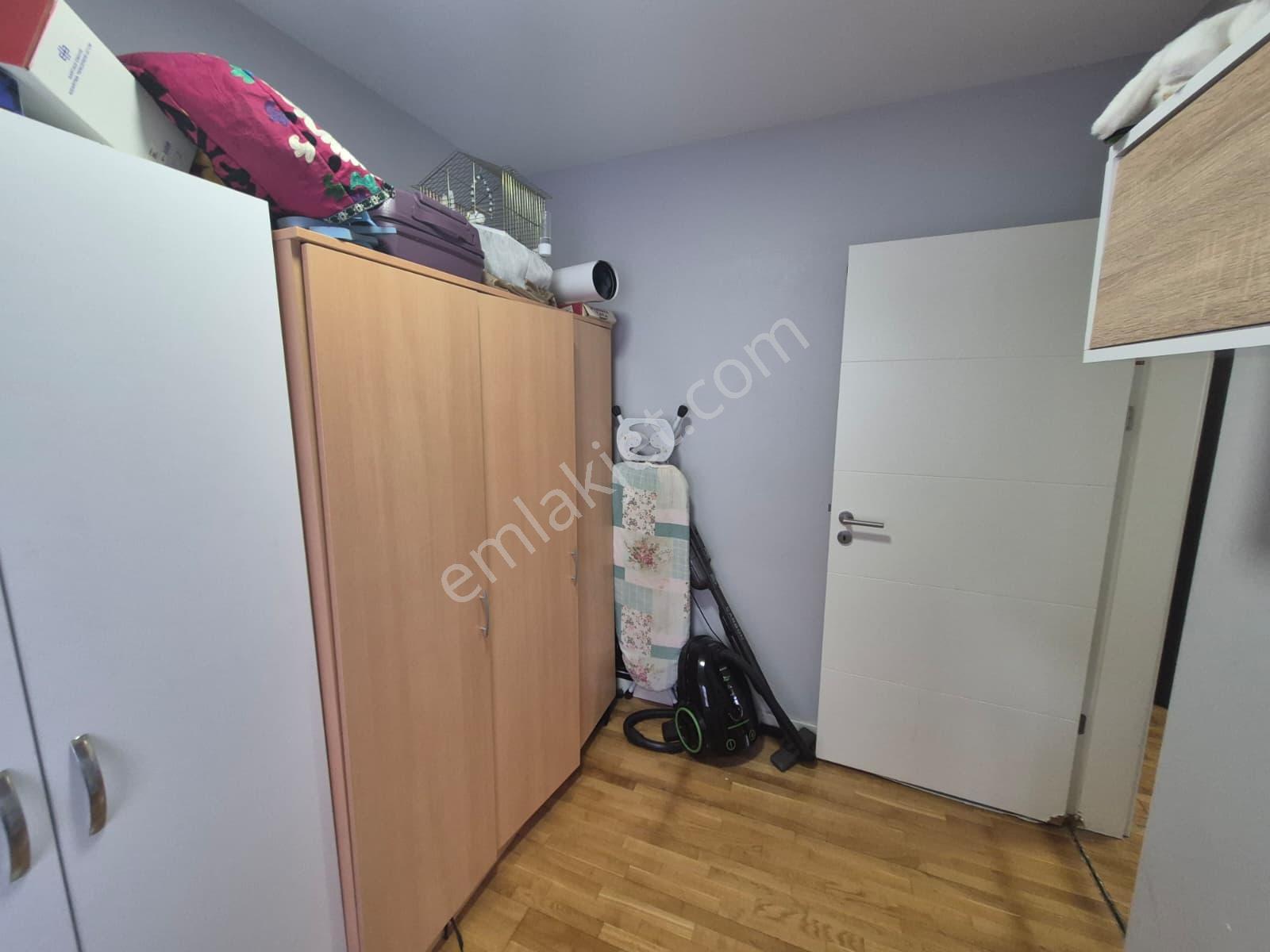 Şişli, Ferıloft Sitesi Satılık, Havuzlu, Otoparklı Ara Kat 2+1 Daire - Görsel 22