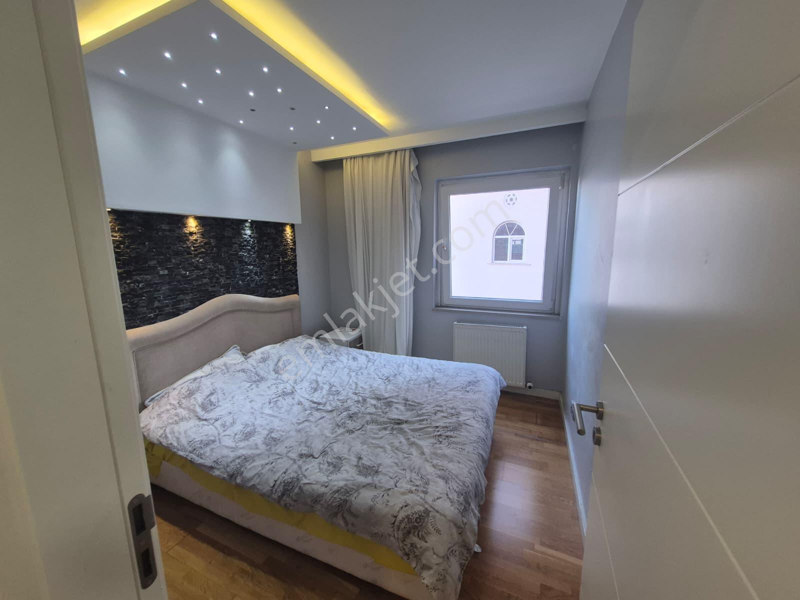 Şişli, Ferıloft Sitesi Satılık, Havuzlu, Otoparklı Ara Kat 2+1 Daire - Görsel 14