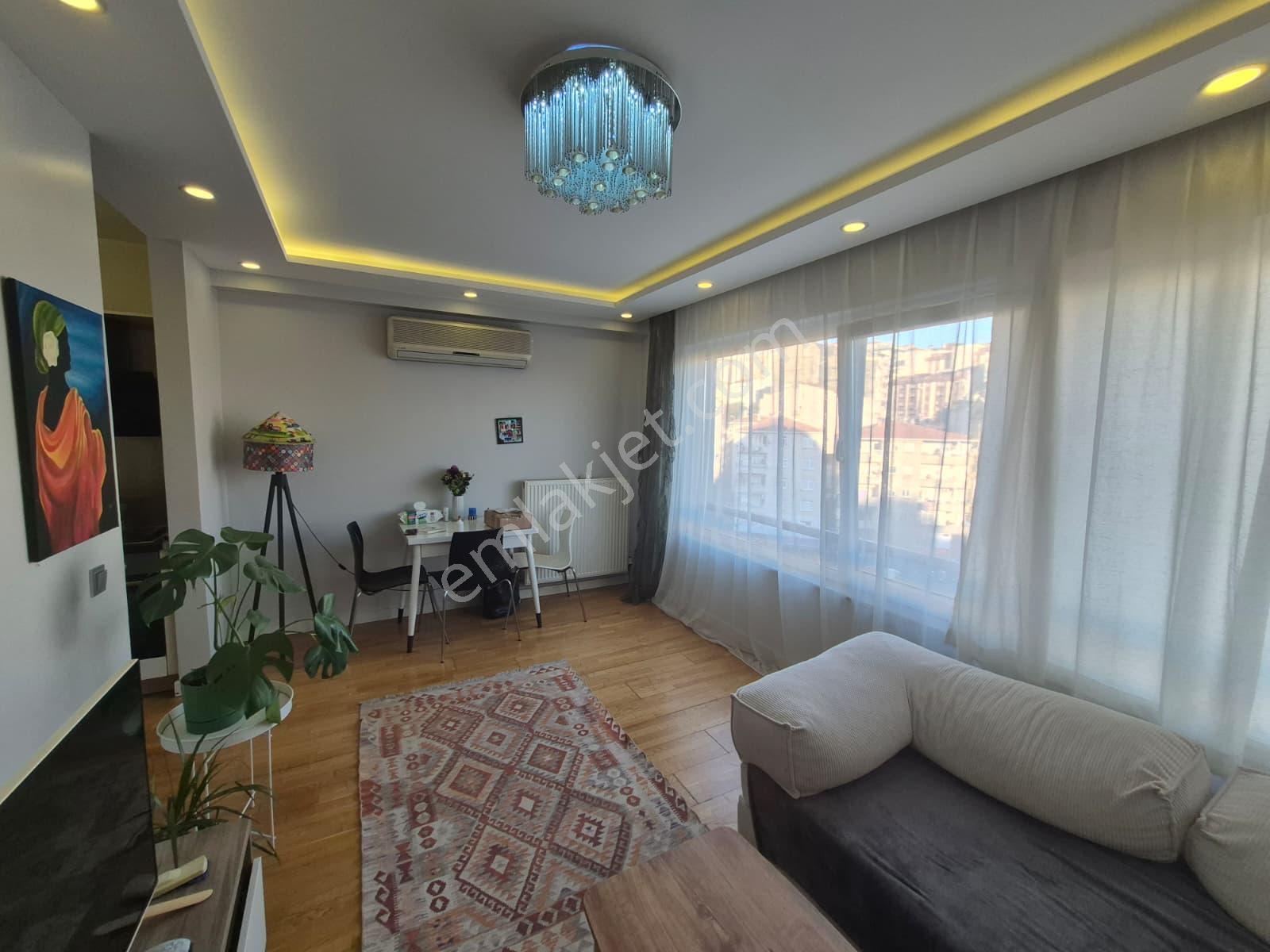 Şişli, Ferıloft Sitesi Satılık, Havuzlu, Otoparklı Ara Kat 2+1 Daire - Görsel 33