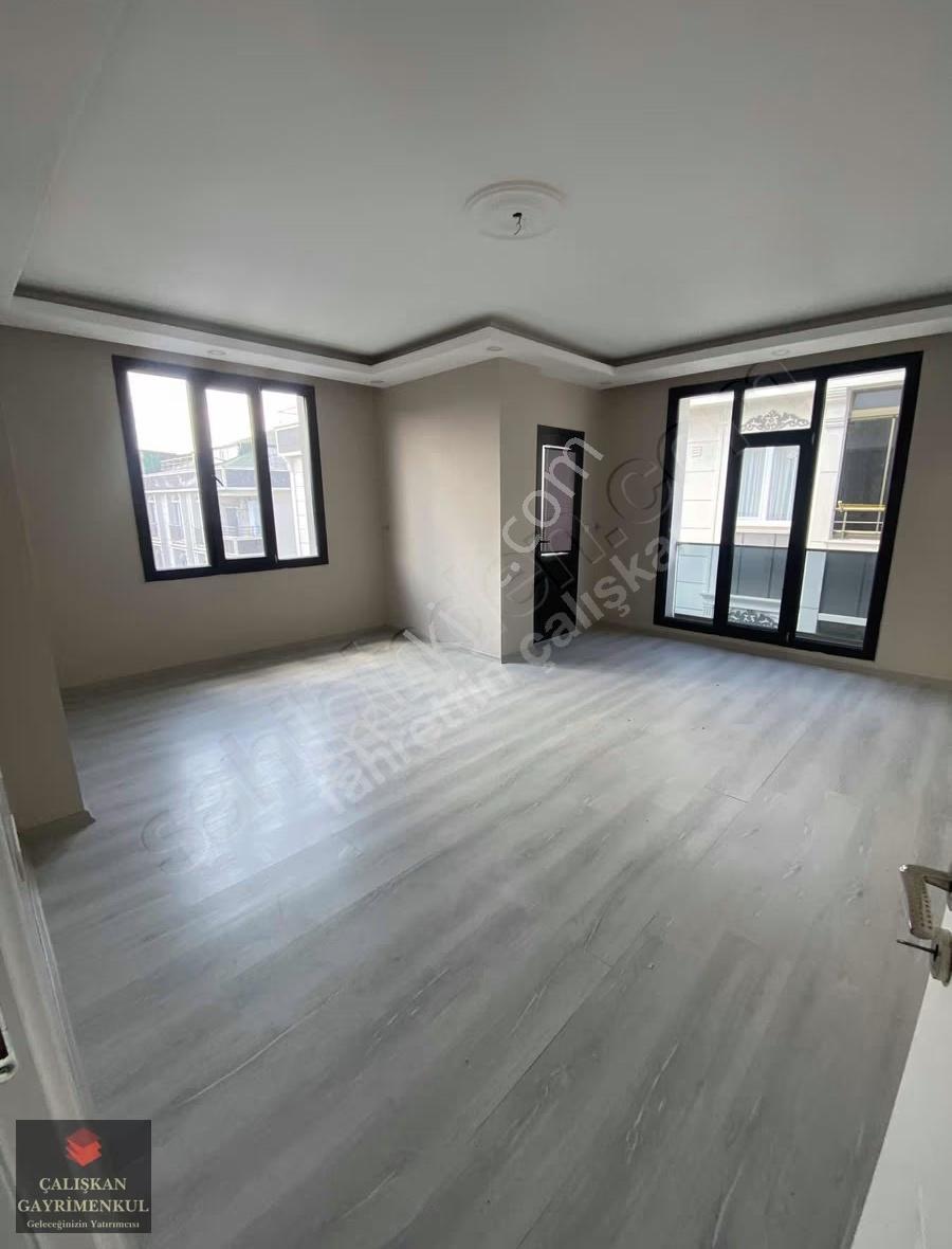 Arnavutköy Bollucada Geniş & Ferah 2+1 Ara Kat Kiralık Daire! - Görsel 4