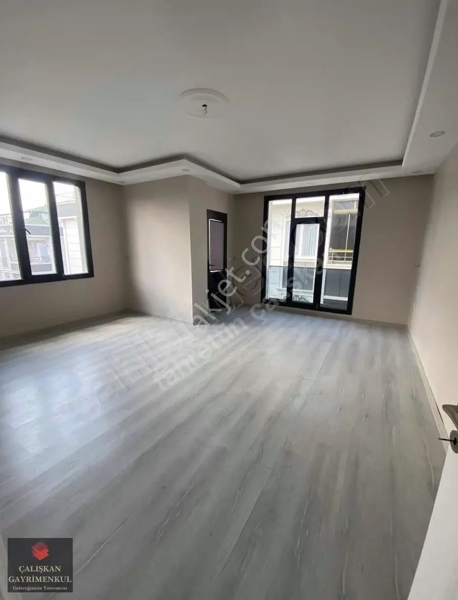 Arnavutköy Bollucada Geniş & Ferah 2+1 Ara Kat Kiralık Daire!