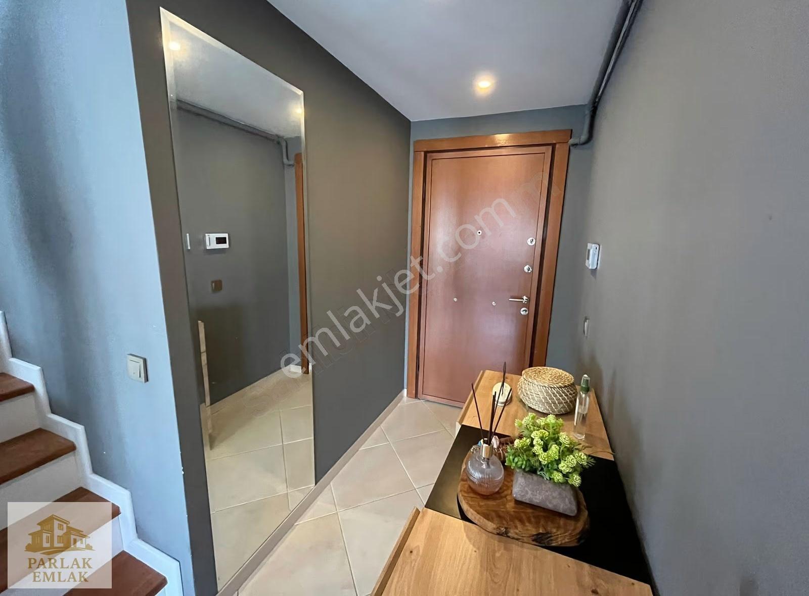 Parlak'tan Üsküdar Selimiye^de Genç Binada 3+2 Yatırımlık Fırsat - Görsel 27