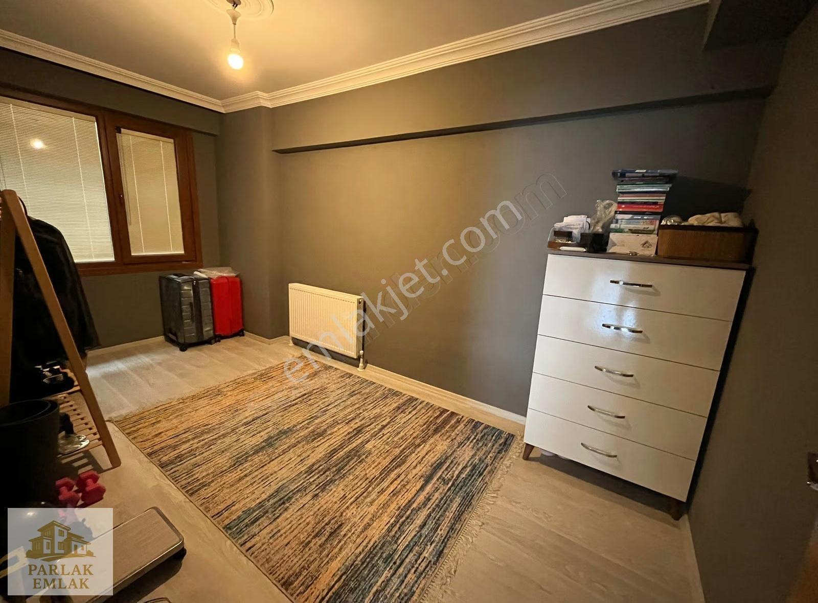 Parlak'tan Üsküdar Selimiye^de Genç Binada 3+2 Yatırımlık Fırsat - Görsel 23