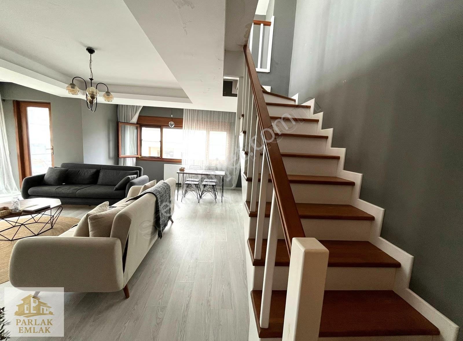 Parlak'tan Üsküdar Selimiye^de Genç Binada 3+2 Yatırımlık Fırsat - Görsel 24