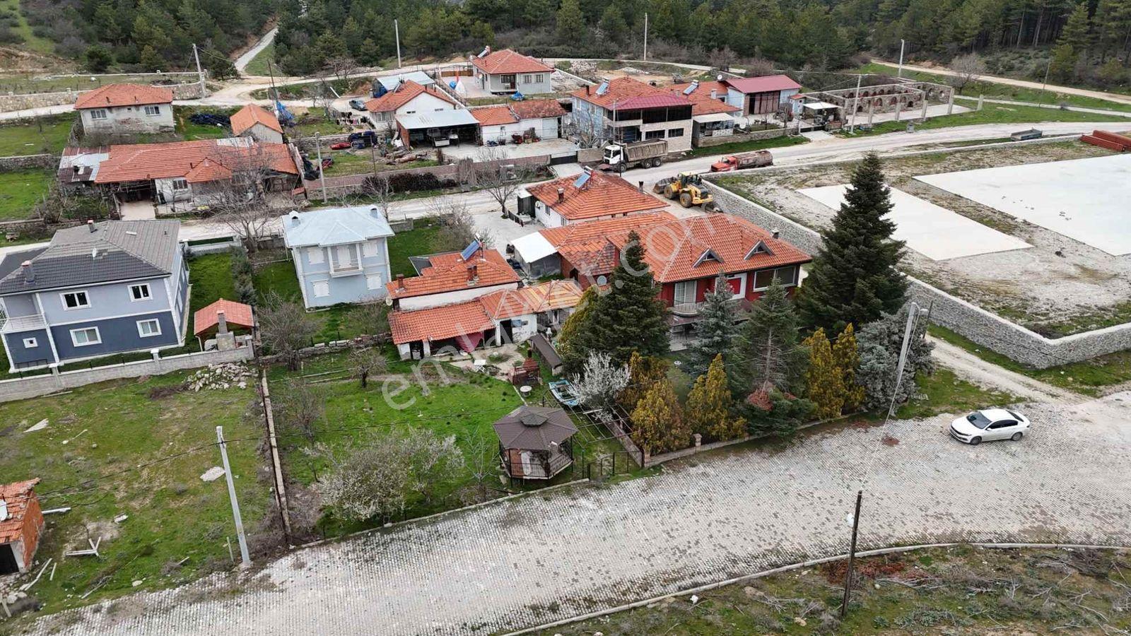 Buldan Süleymanlı Yaylasında Havuzlu 4+1 Satılık Villa - Görsel 33