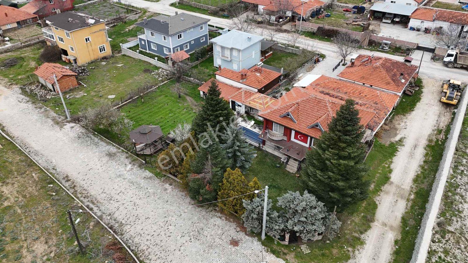 Buldan Süleymanlı Yaylasında Havuzlu 4+1 Satılık Villa - Görsel 27