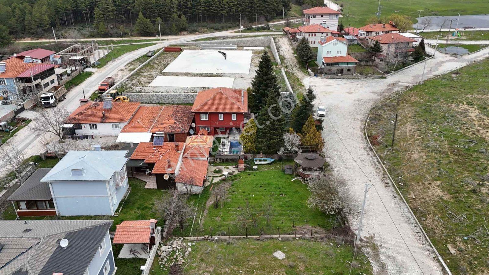 Buldan Süleymanlı Yaylasında Havuzlu 4+1 Satılık Villa - Görsel 19