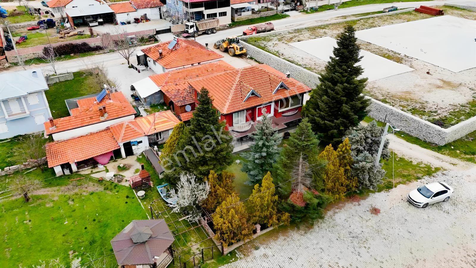 Buldan Süleymanlı Yaylasında Havuzlu 4+1 Satılık Villa - Görsel 32