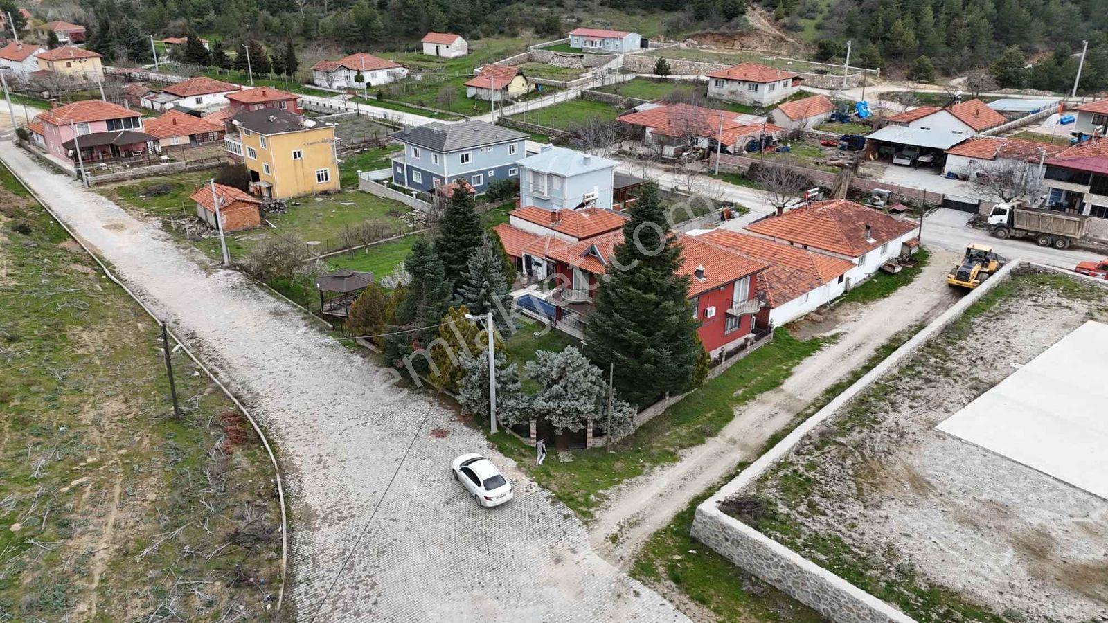 Buldan Süleymanlı Yaylasında Havuzlu 4+1 Satılık Villa - Görsel 30
