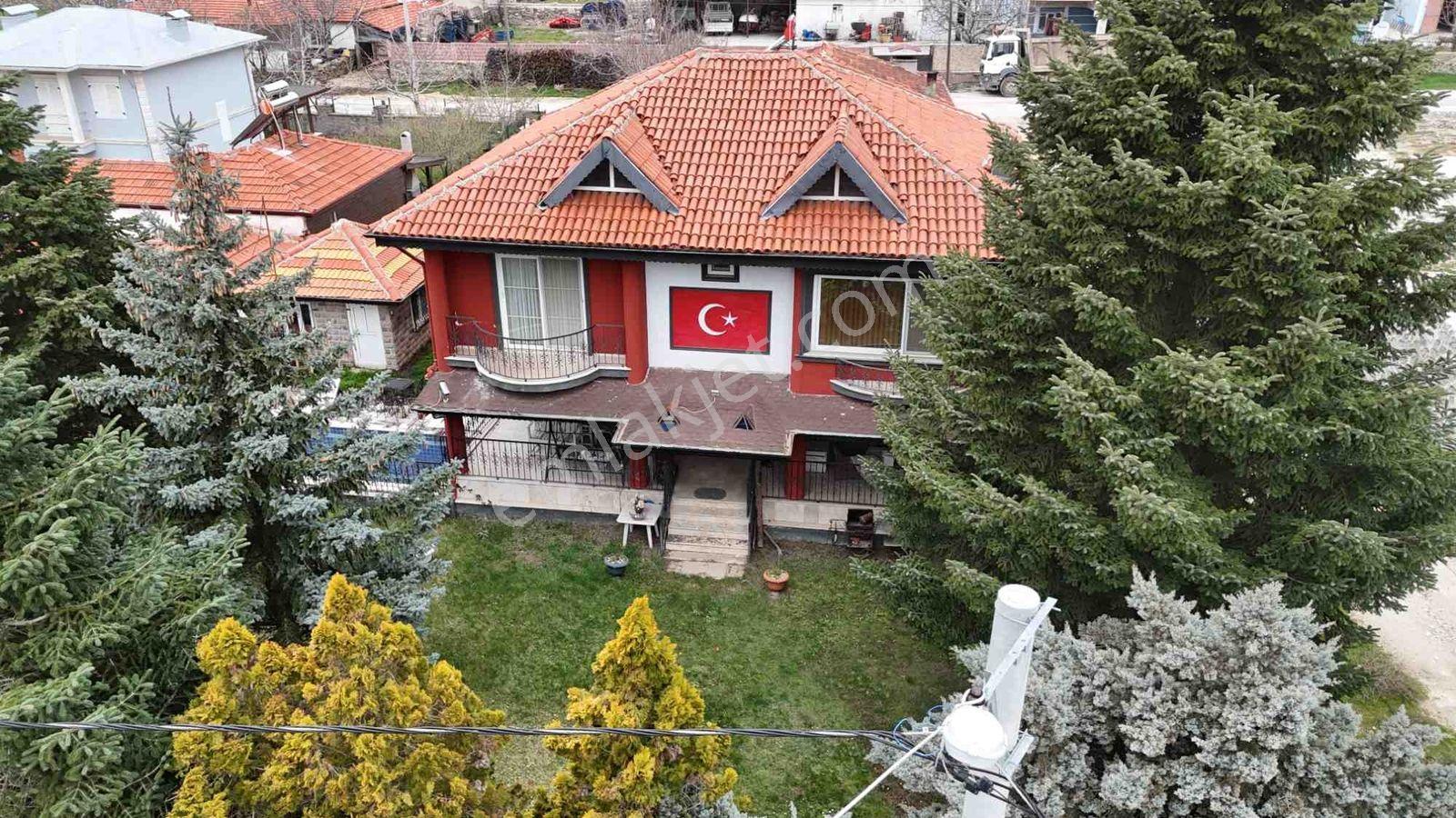 Buldan Süleymanlı Yaylasında Havuzlu 4+1 Satılık Villa - Görsel 2