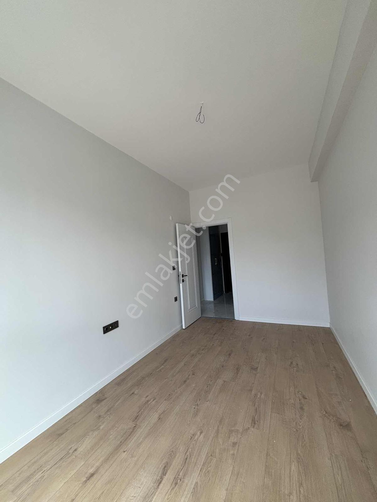 Truva Gayrimenkulden Velibaba'da 2+1 Satılık Daire - Görsel 32