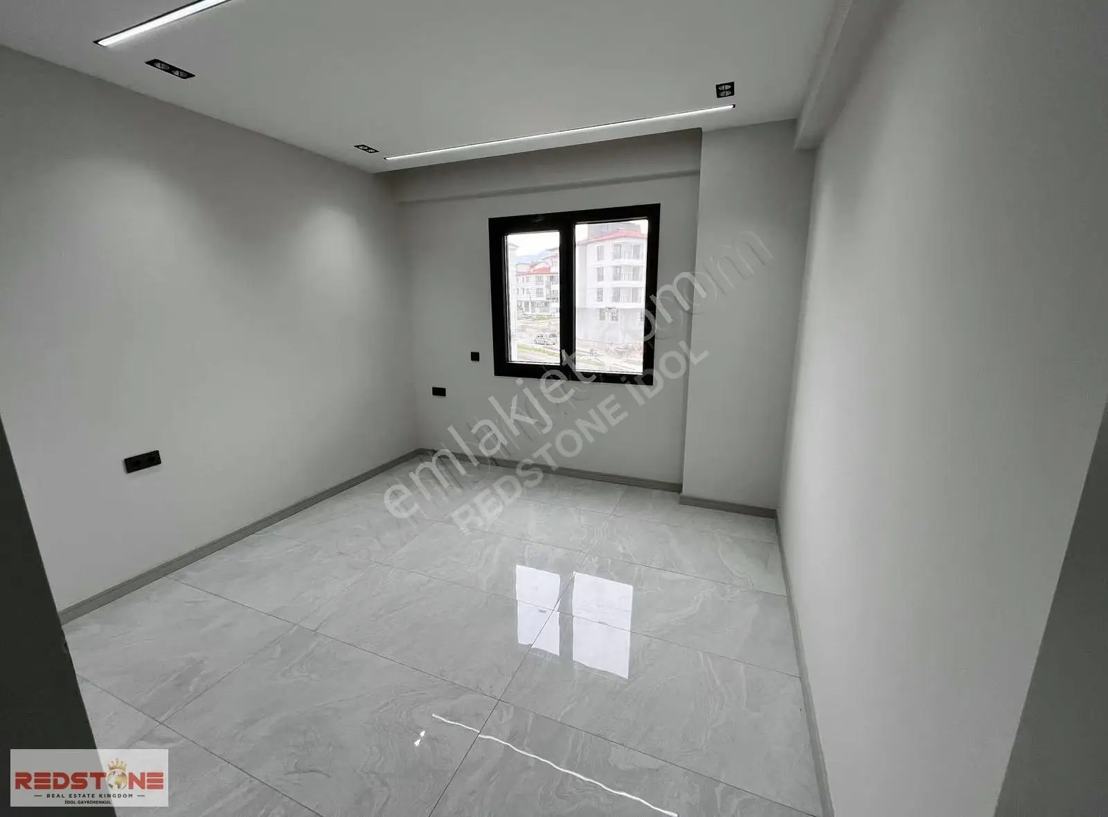 Redstone İdol'den Şemikler'de Kiralık Daire