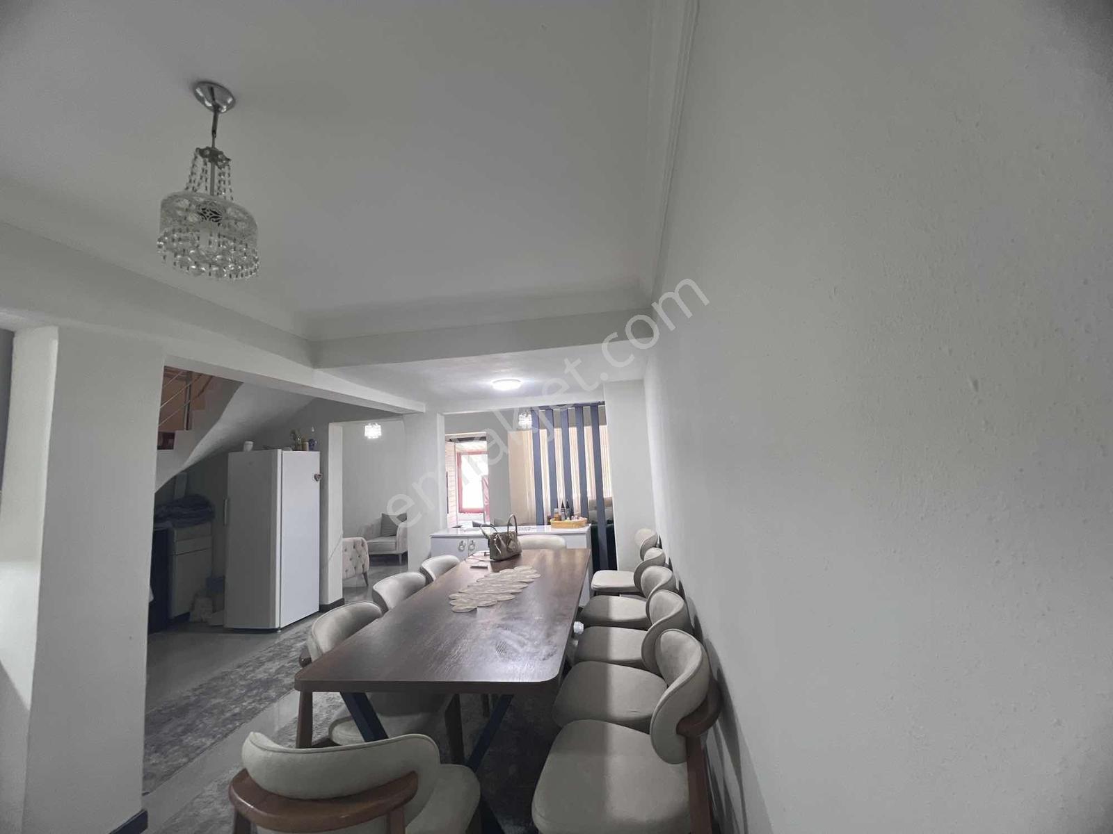 Emlakevim - Hendek Yeni Mah.de 260 M2 6+1 Satılık Tribleks Ev - Görsel 17