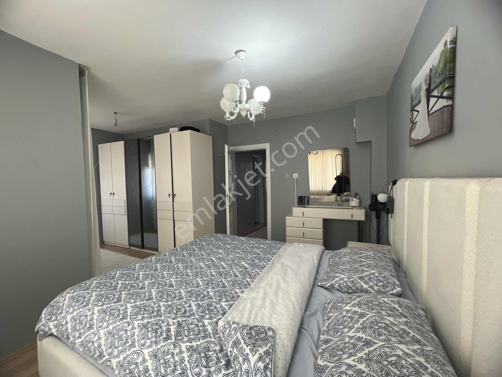Emlakevim - Hendek Yeni Mah.de 260 M2 6+1 Satılık Tribleks Ev - Görsel 5