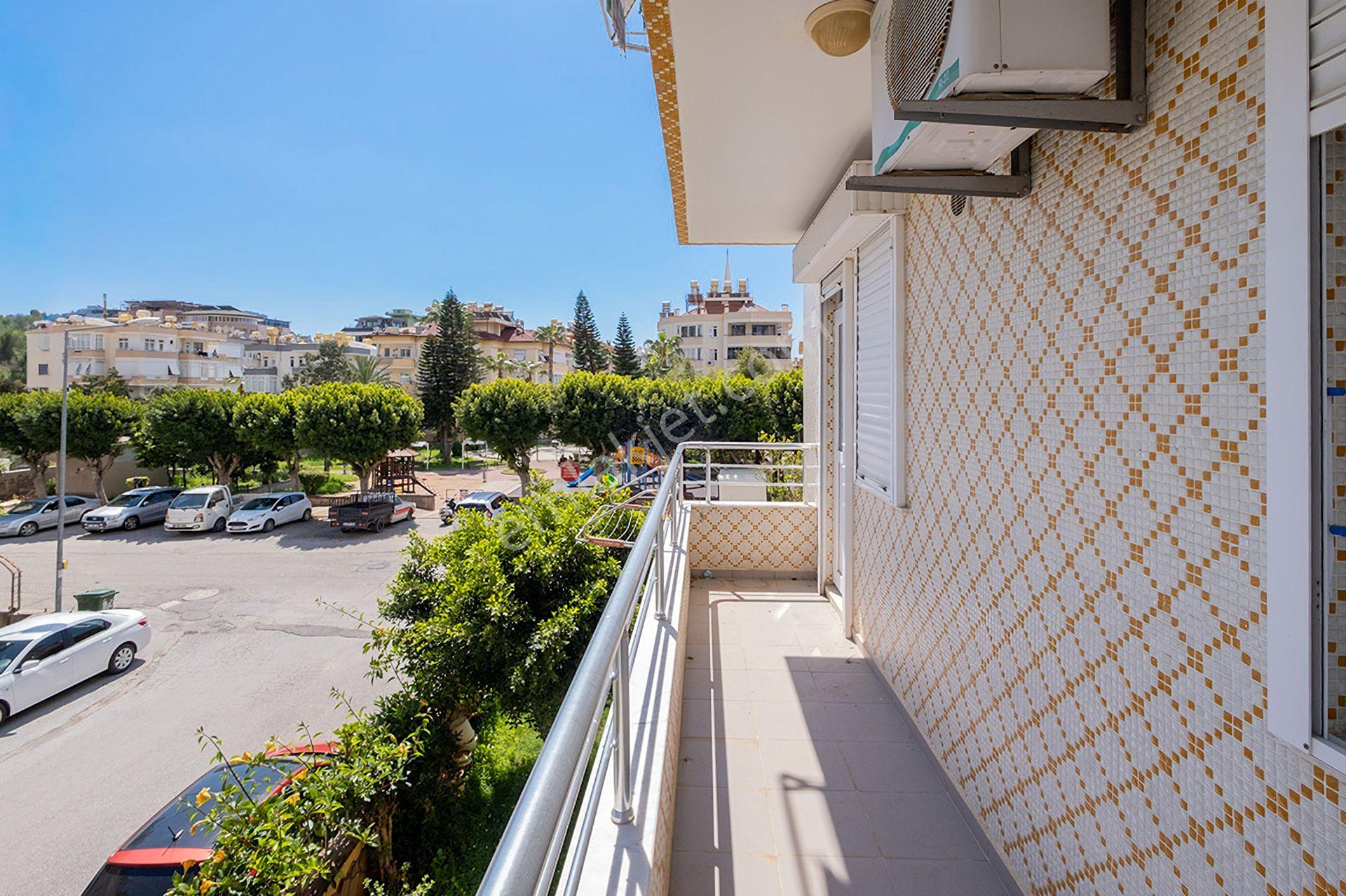 Kleopatra'da Denize 500 Metre 2+1 Eşyalı Daire - Görsel 16