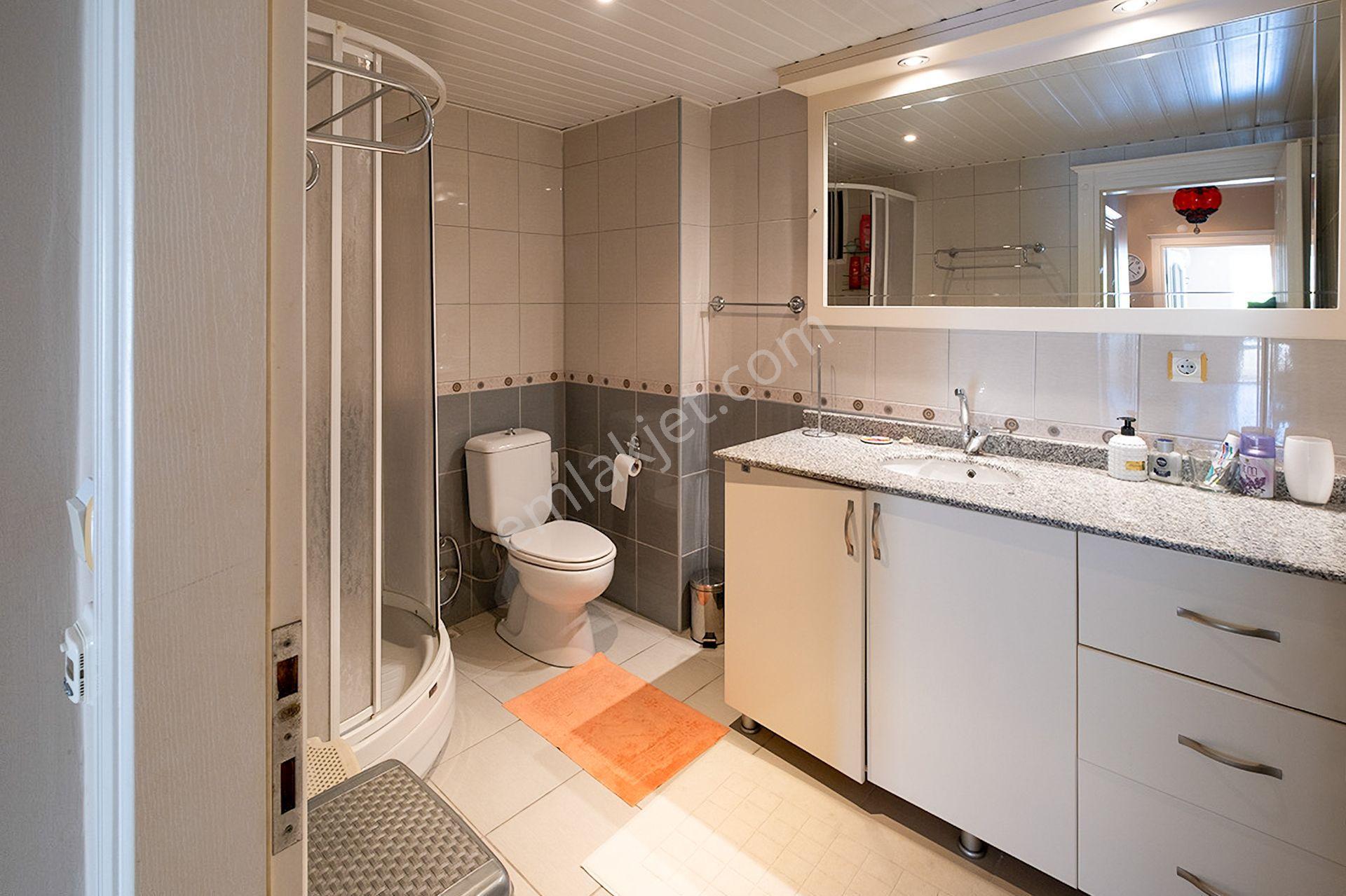 Kleopatra'da Denize 500 Metre 2+1 Eşyalı Daire - Görsel 10