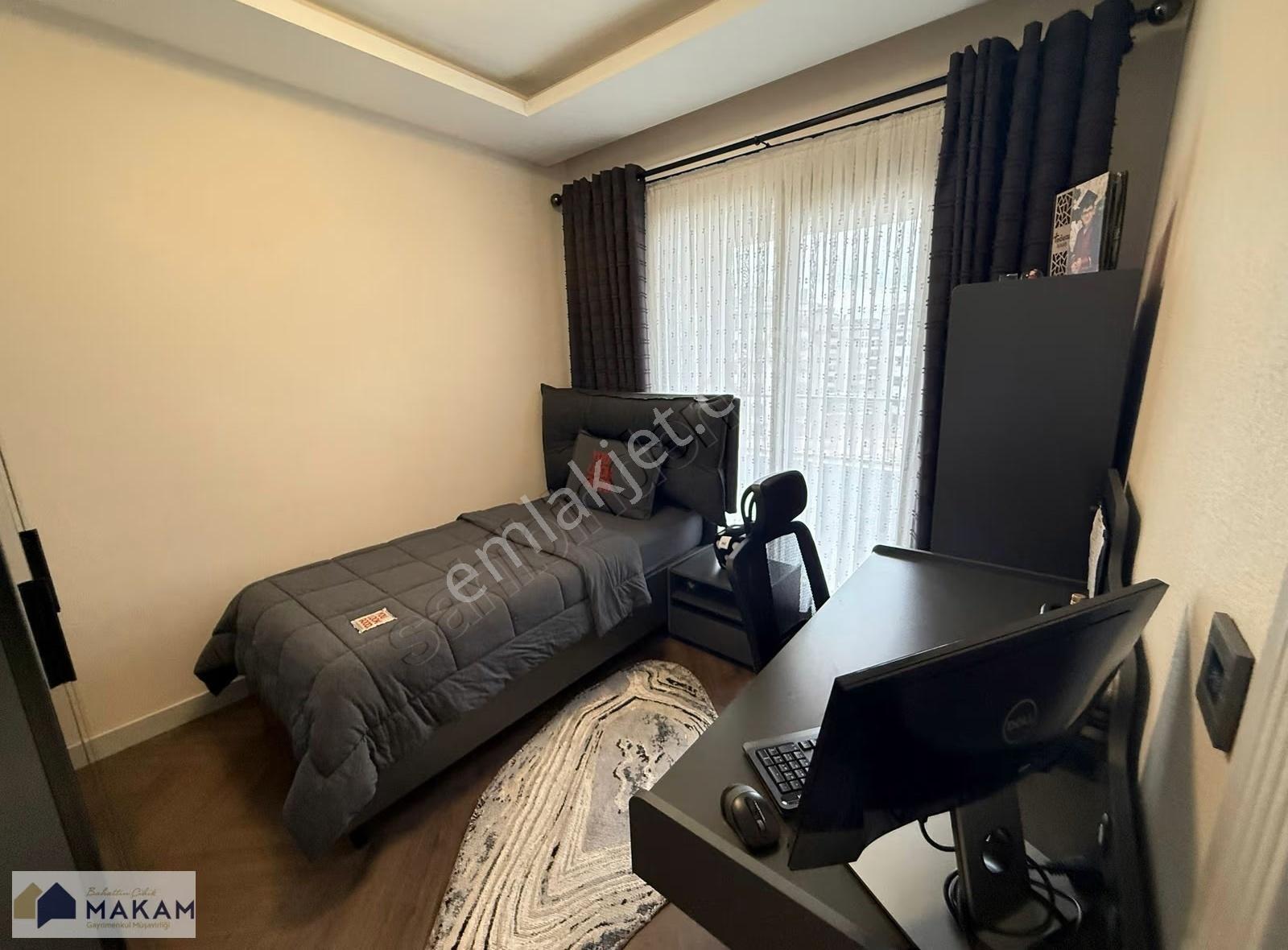 Cadde Maslak'ta 4.5+1 Satılık Cadde Cepheli Lüks Daire - Görsel 9
