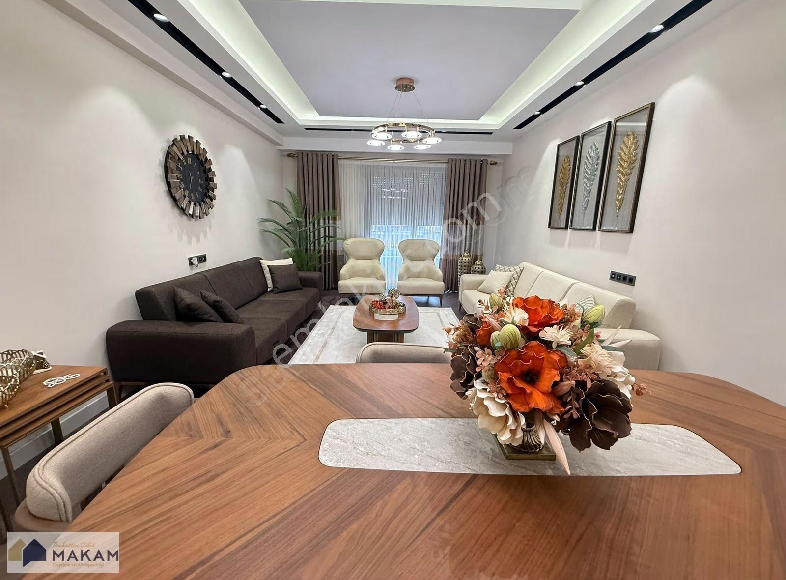 Cadde Maslak'ta 4.5+1 Satılık Cadde Cepheli Lüks Daire - Görsel 8