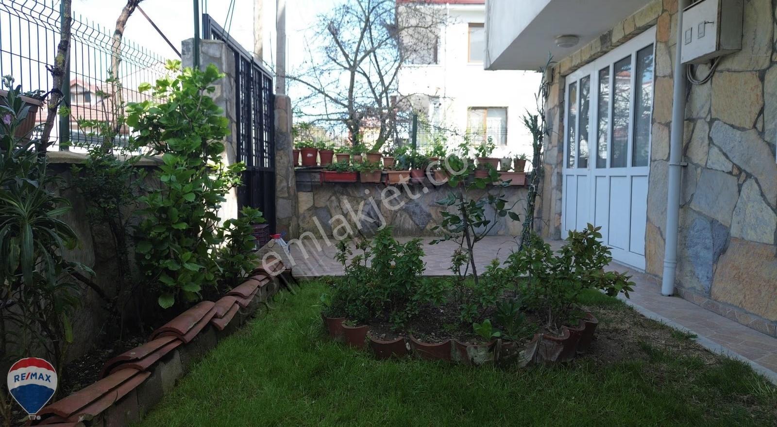 Remax Rıdvan Gedik Serdivan Bahçeli 170m2 Müstakil Dublex Ev - Görsel 8