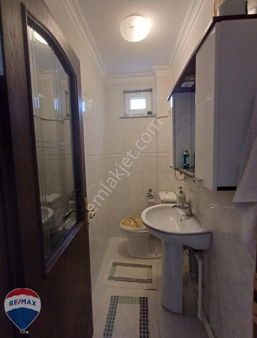 Remax Rıdvan Gedik Serdivan Bahçeli 170m2 Müstakil Dublex Ev - Görsel 22