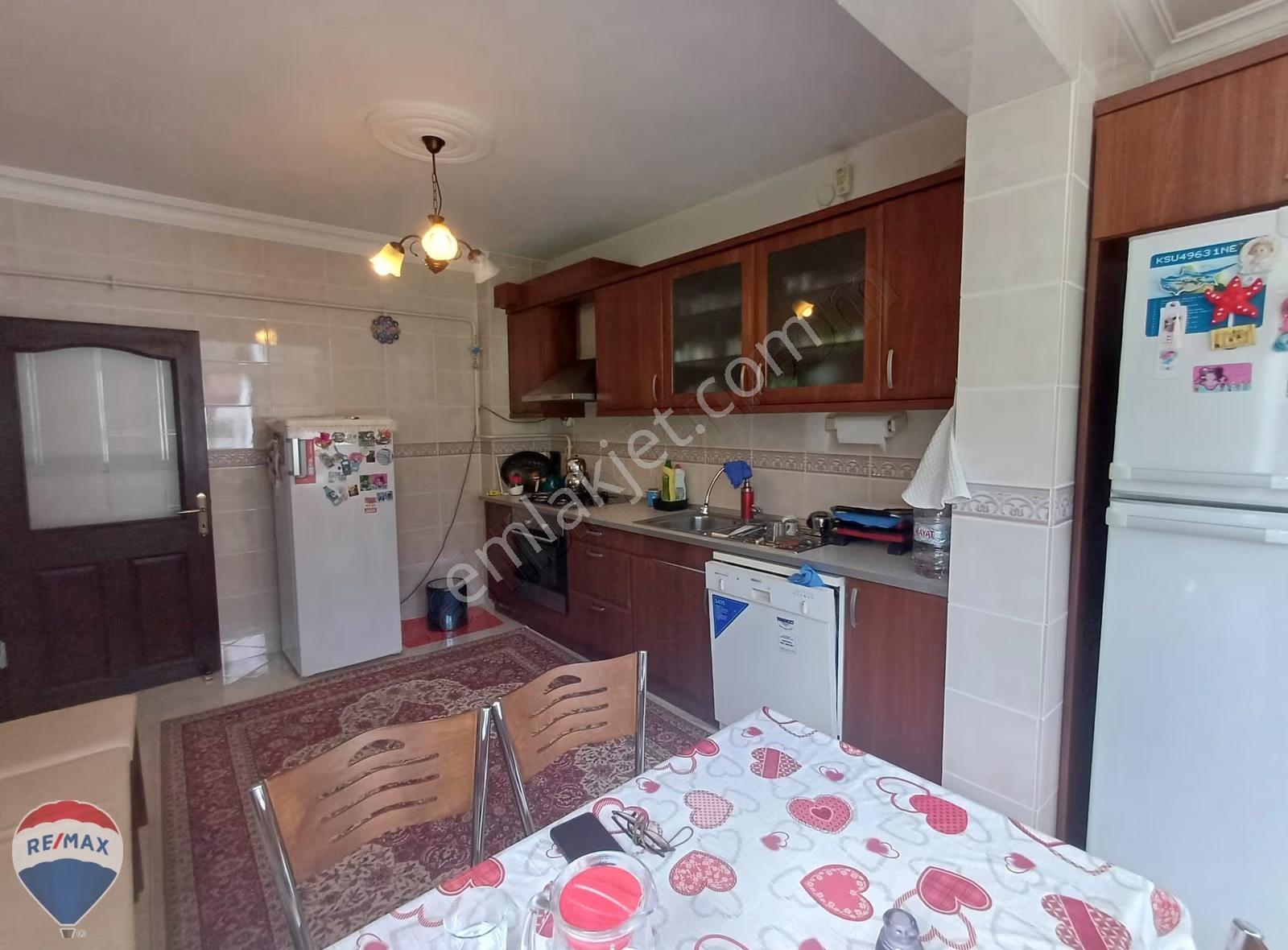 Remax Rıdvan Gedik Serdivan Bahçeli 170m2 Müstakil Dublex Ev - Görsel 27