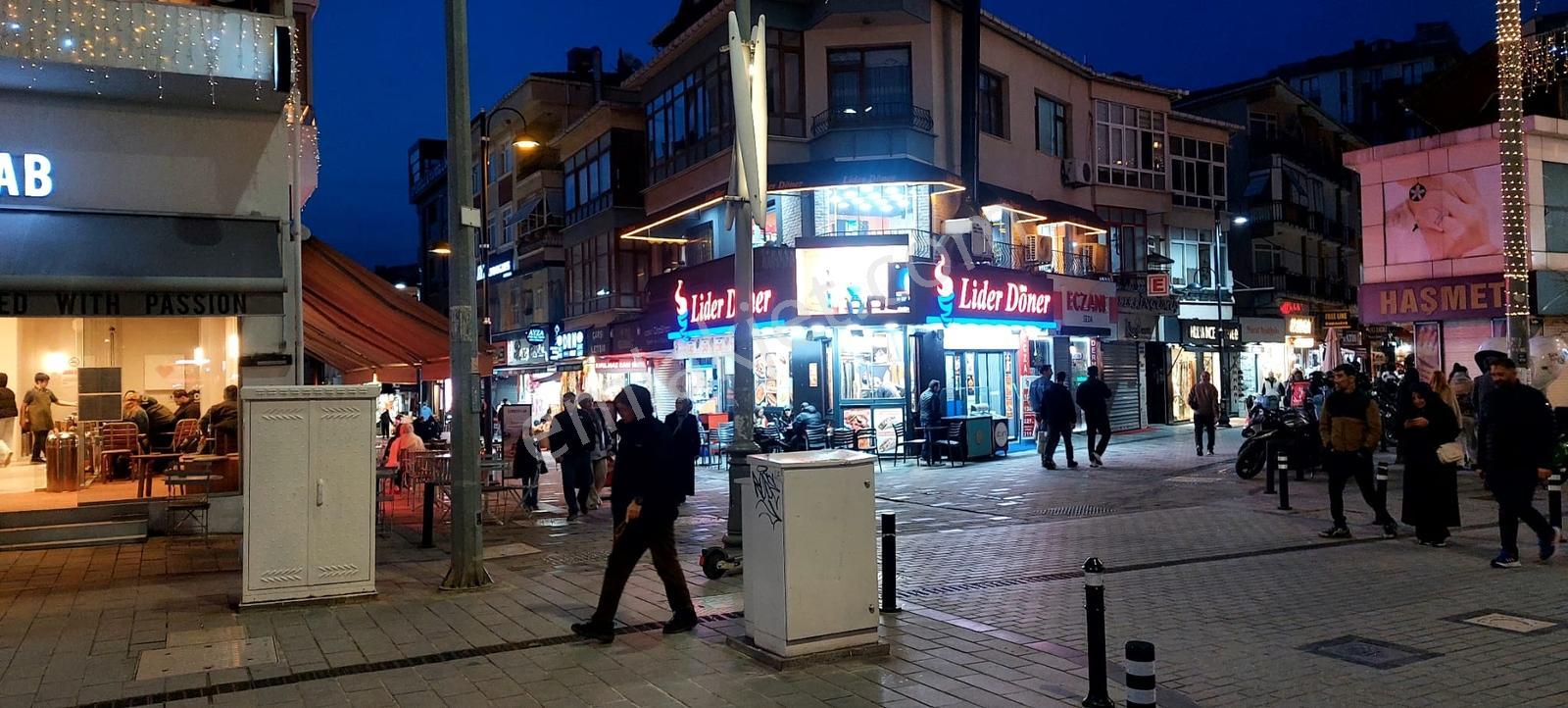 Ümraniye Meydan Cepheli 250 M2 Banka,lüx Cafe Benzer İşler İçin - Görsel 18