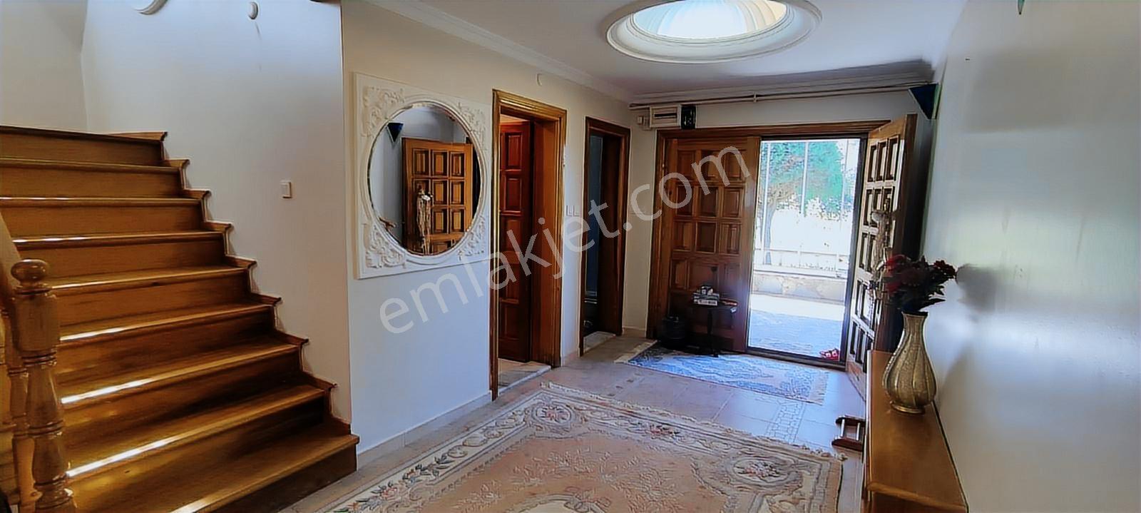 Şilede Doğa İle İçiçe Havuzlu Eşyalı/eşyasız Kiralık Villalar - Görsel 22