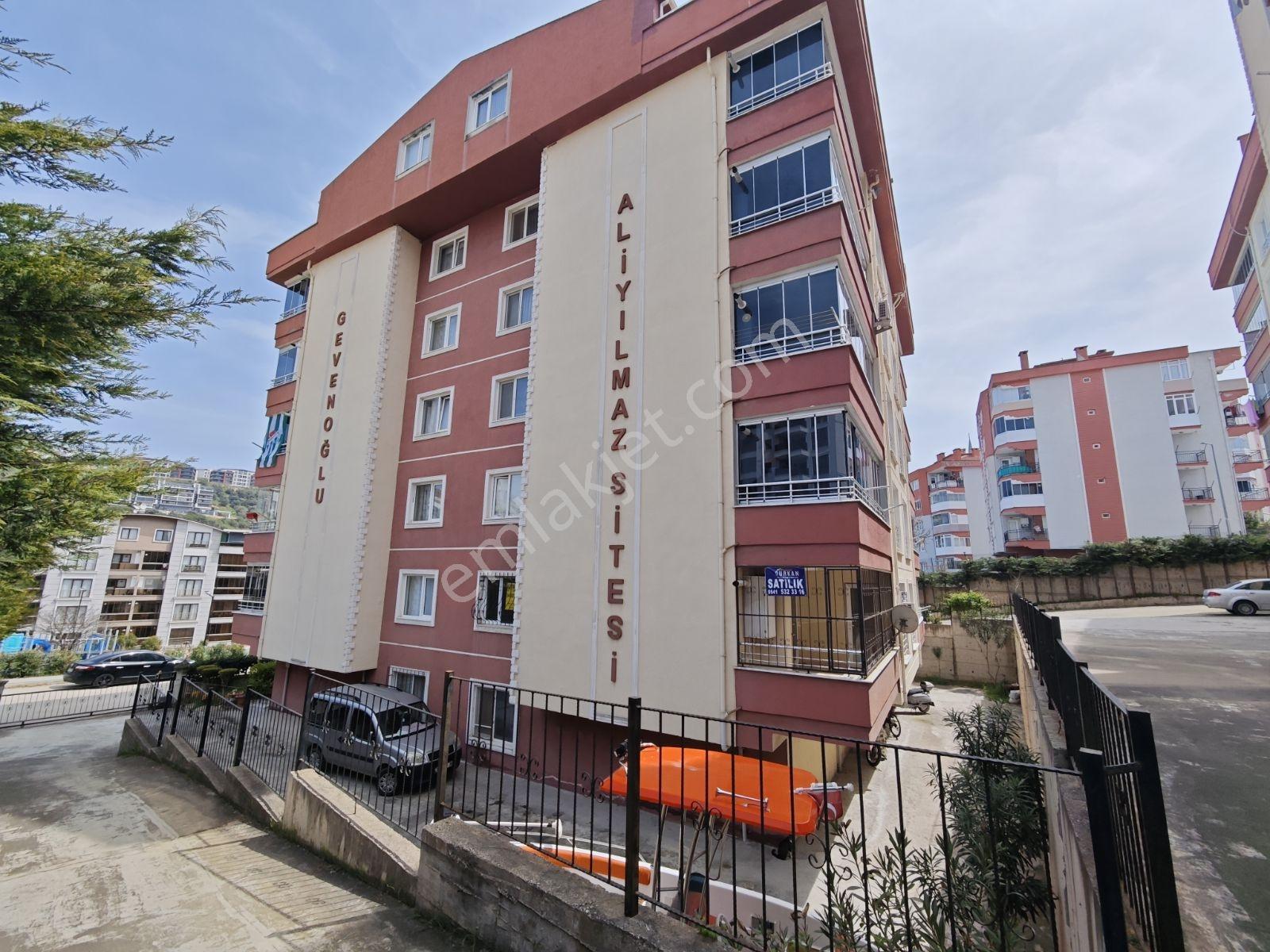 Güzelyalı Eğitim'de Site İçerisinde Asansörlü 2+1 Satılık Daire - Görsel 28