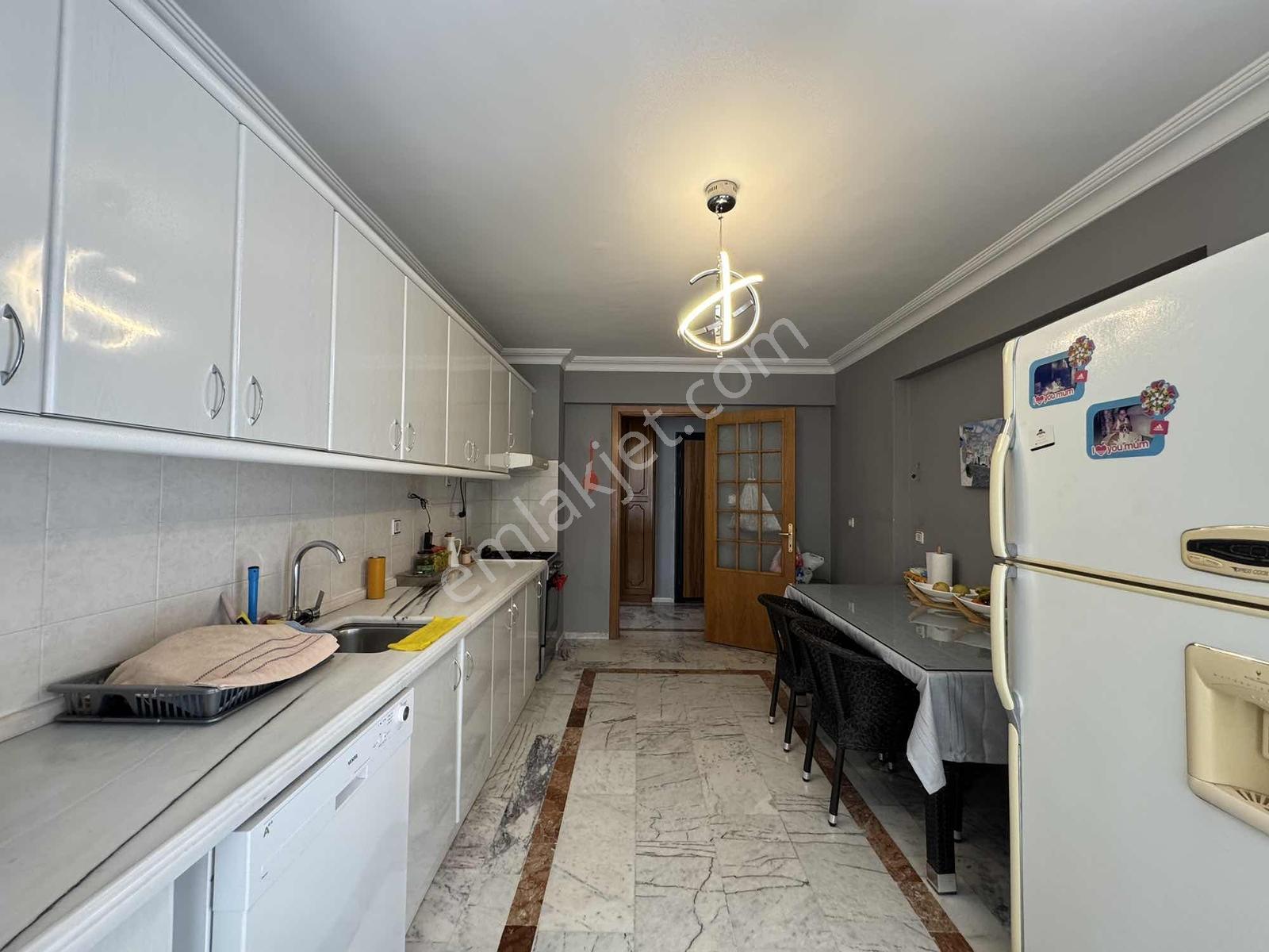 Bürmen'den Hakimevleri'nde Cadde Üstü Açık/kapalı Otoparklı 4+1 - Görsel 25