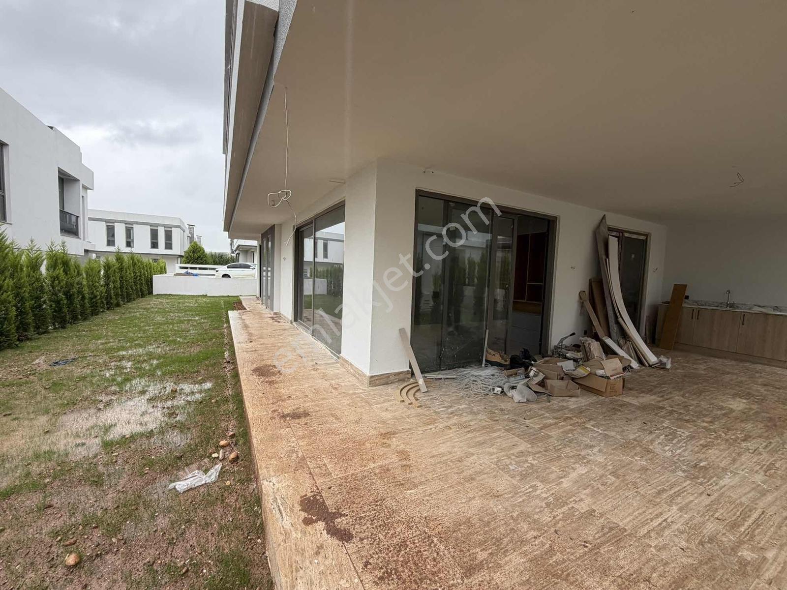 Astera Villalarında Bağımsız Güvenlikli Sitede 4+1 Sıfır Villa - Görsel 19