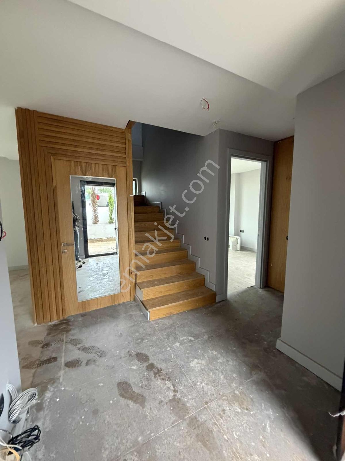Astera Villalarında Bağımsız Güvenlikli Sitede 4+1 Sıfır Villa - Görsel 25