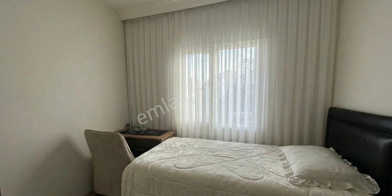 İzmir Çeşme Alaçatı Merkezde Eşyalı Kiralık Dubleks Villa Ev - Görsel 29