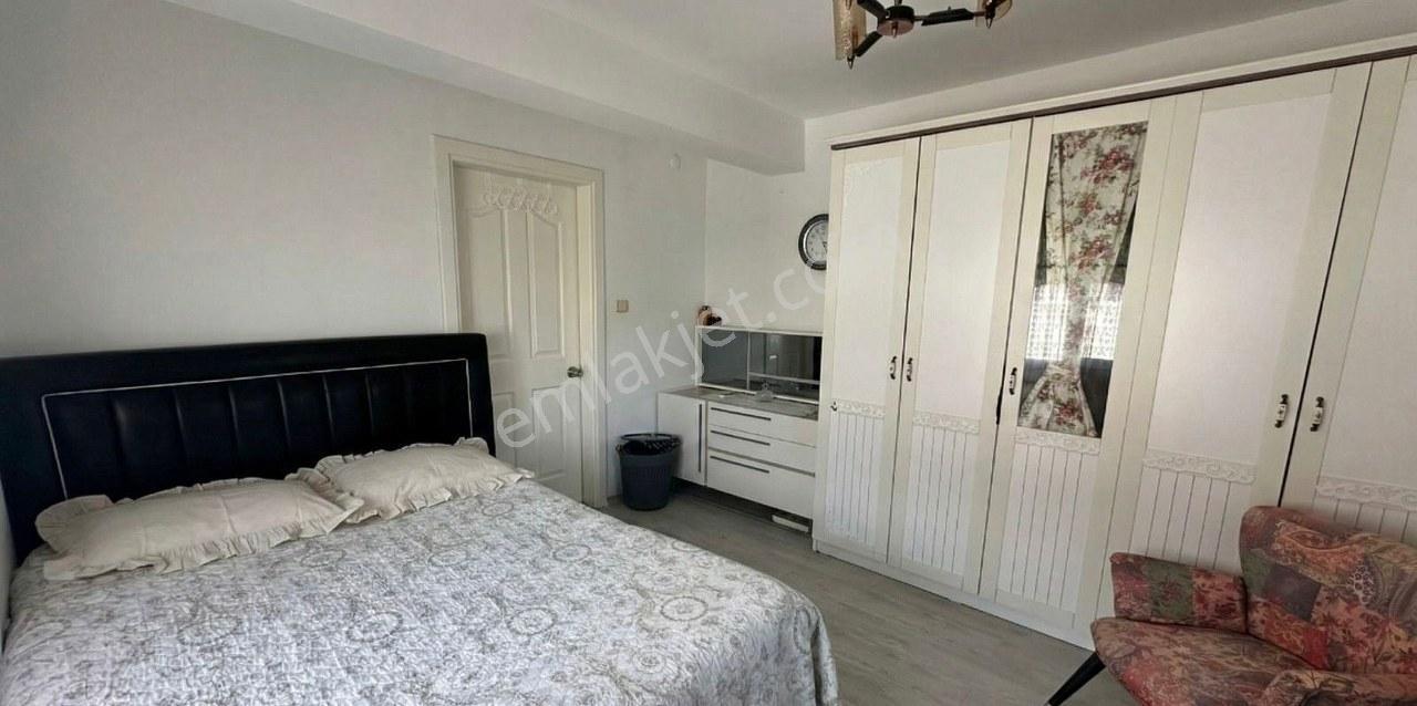 İzmir Çeşme Alaçatı Merkezde Eşyalı Kiralık Dubleks Villa Ev - Görsel 14