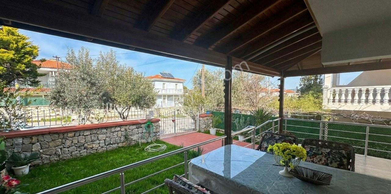 İzmir Çeşme Alaçatı Merkezde Eşyalı Kiralık Dubleks Villa Ev - Görsel 3