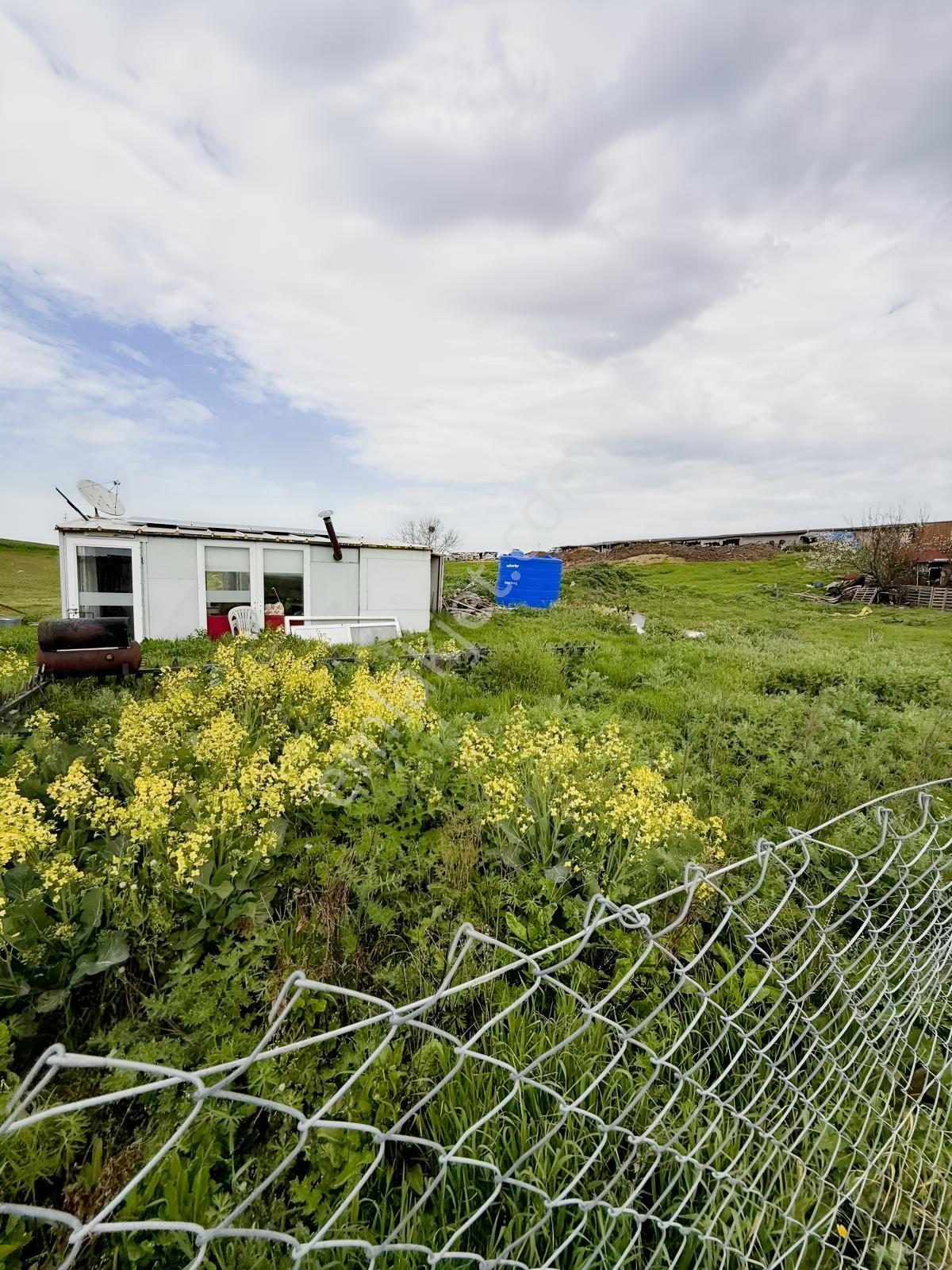 Akkaya İnşaattan Köşebaşı Villa İmarlı 352 M2