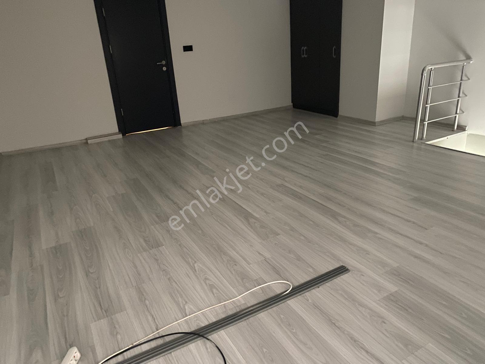 Gop Meydanda 160m Asansörlü 2 Katlı İş Yeri Ofis Katı - Görsel 13