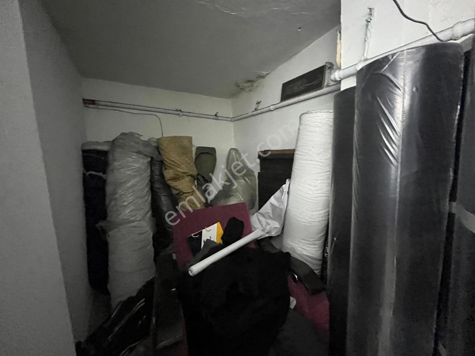 Esenler Fatih Mahallesi'nde Kiralık 200 M² Dükkan - Görsel 32