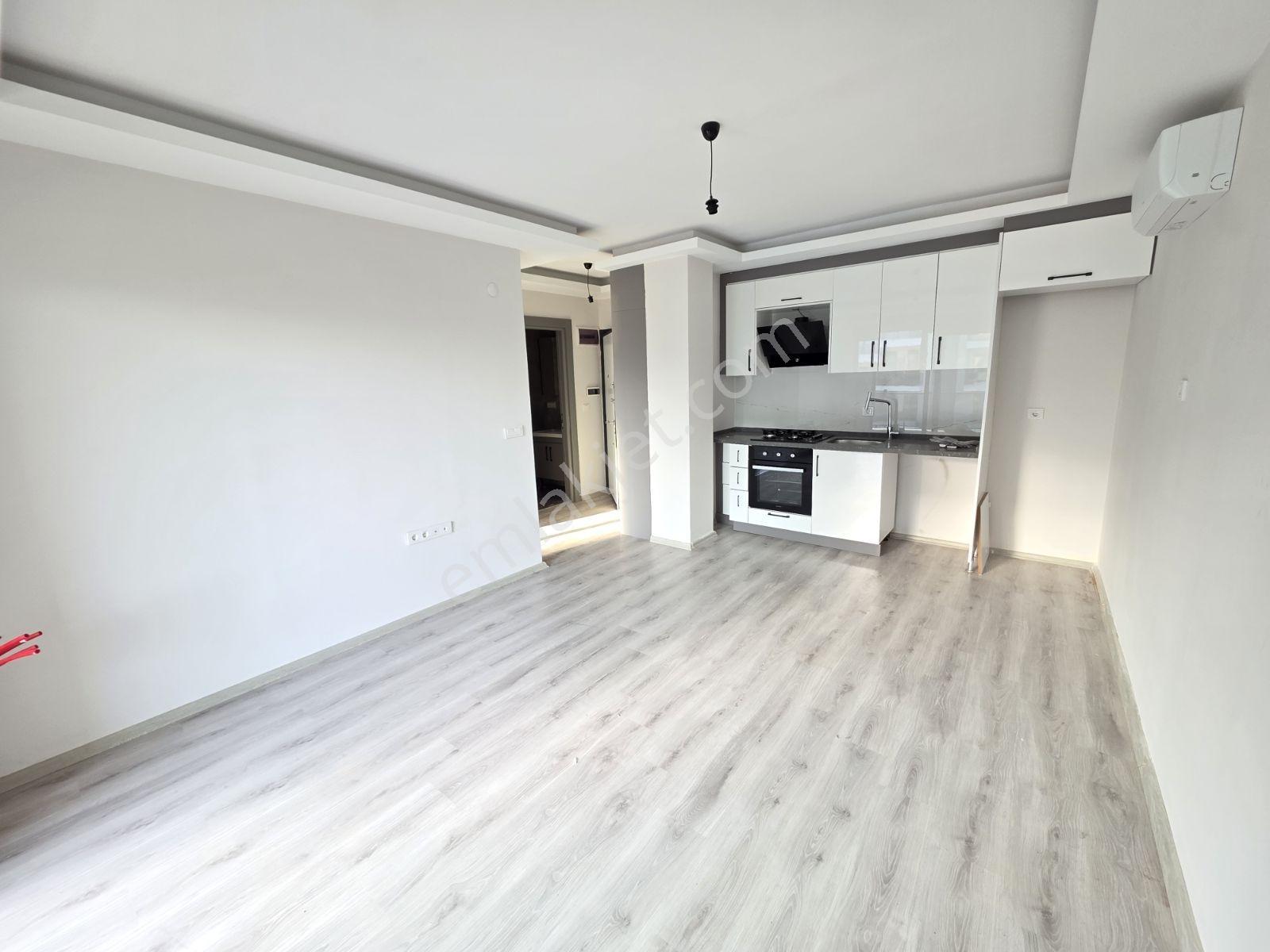 Havuz Manzaralı 1+1 / Ara Kat / Yeniköy - Görsel 14