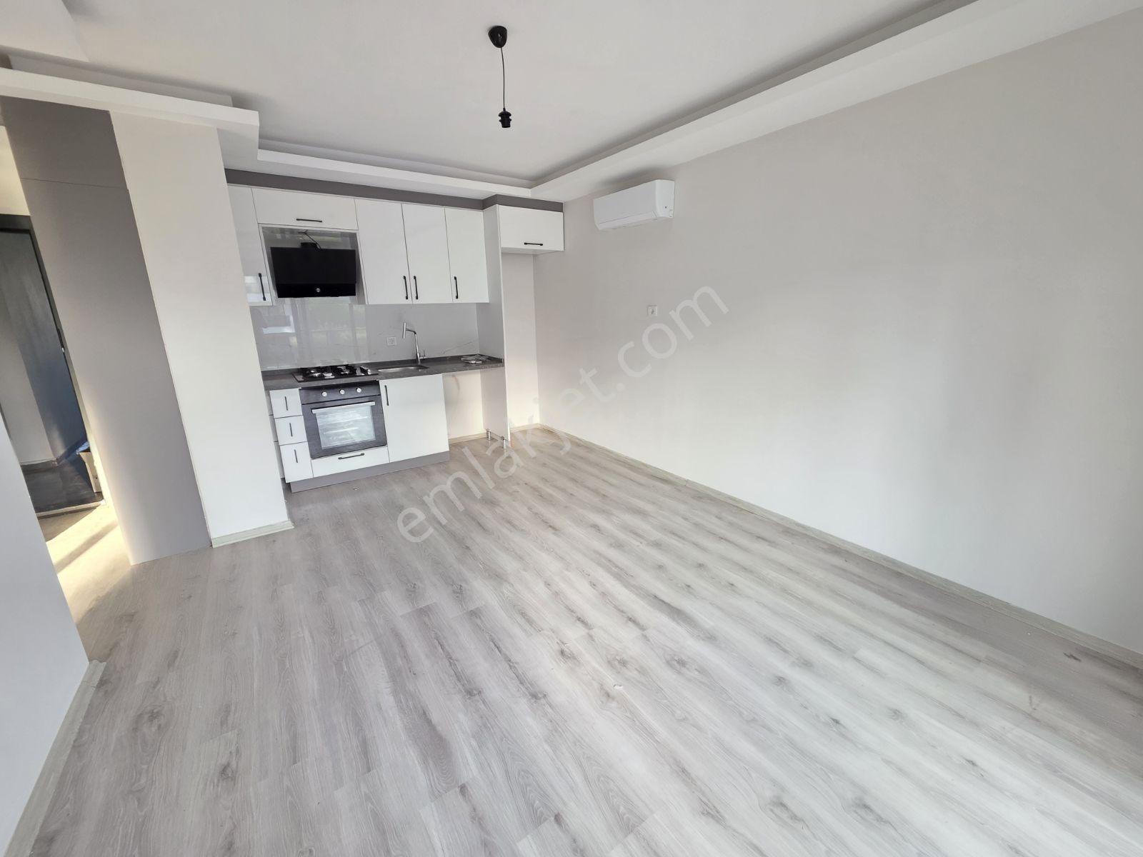 Havuz Manzaralı 1+1 / Ara Kat / Yeniköy - Görsel 30